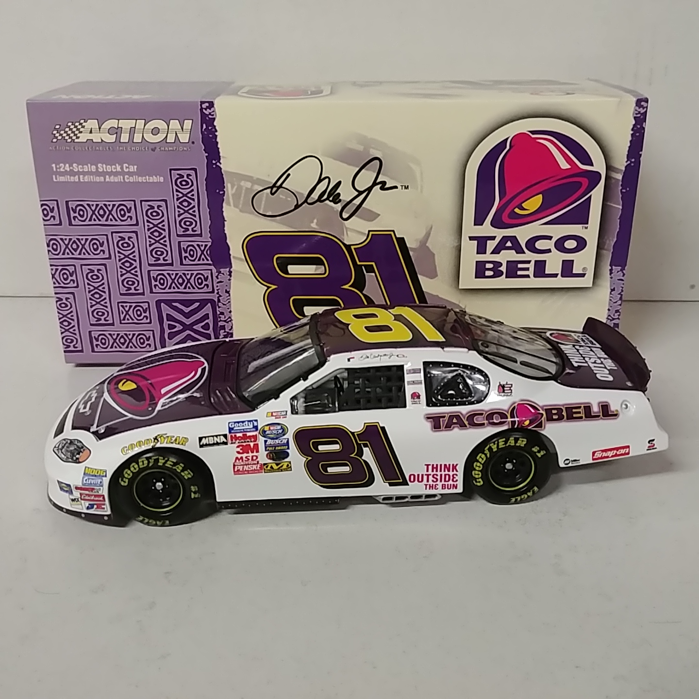 2004 Dale Earnhardt Jr 1/24th Taco Bell "Busch Series" c/w car