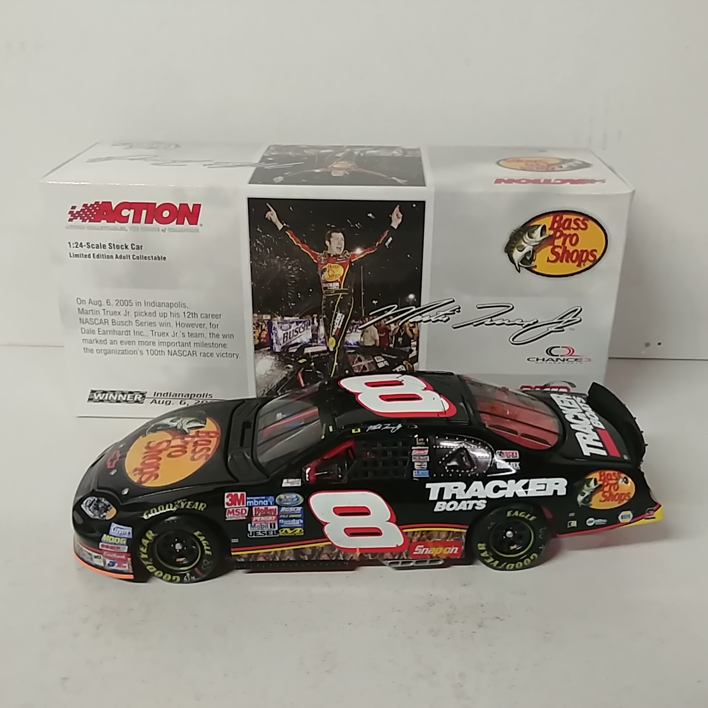 2005 Martin Truex Jr 1/24th Bass Pro "IRP Win""Busch Series" c/w car