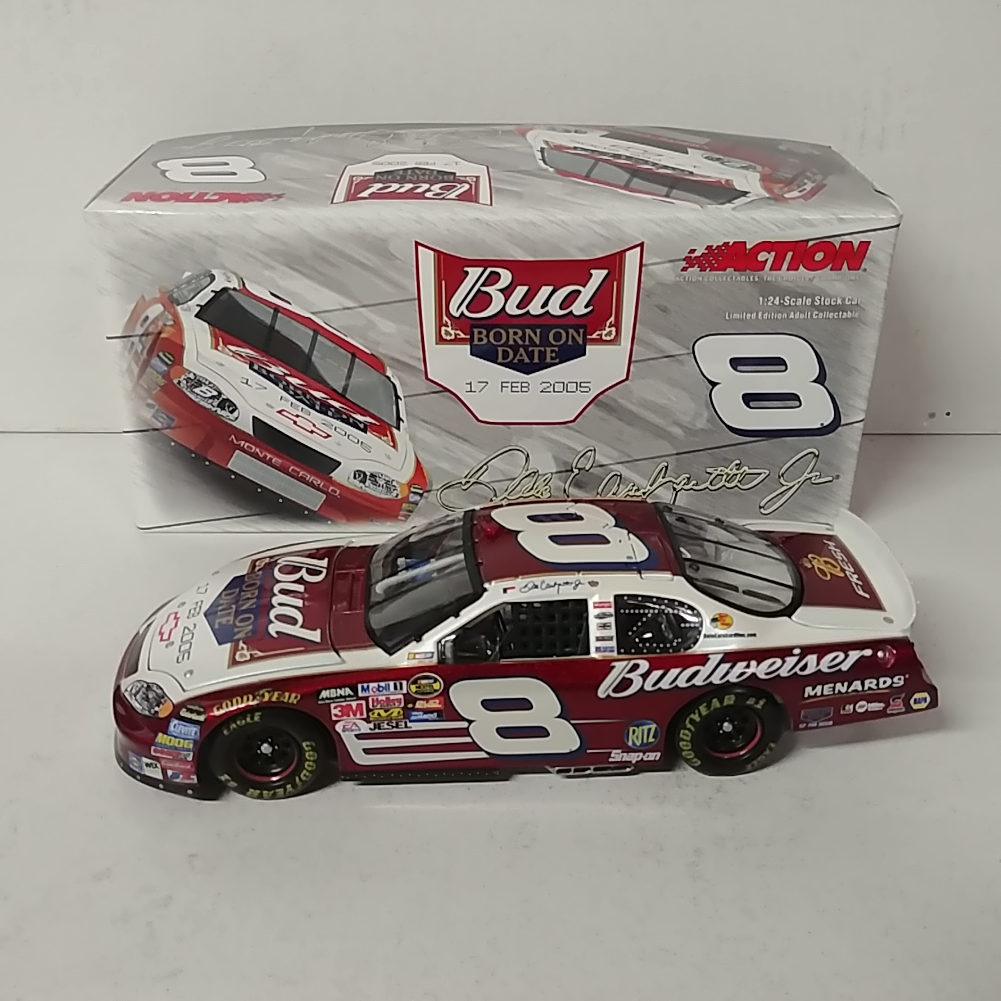 2005 Dale Earnhardt Jr 1/24th Budweiser "Born On Date" "Gatorade Duel" c/w car