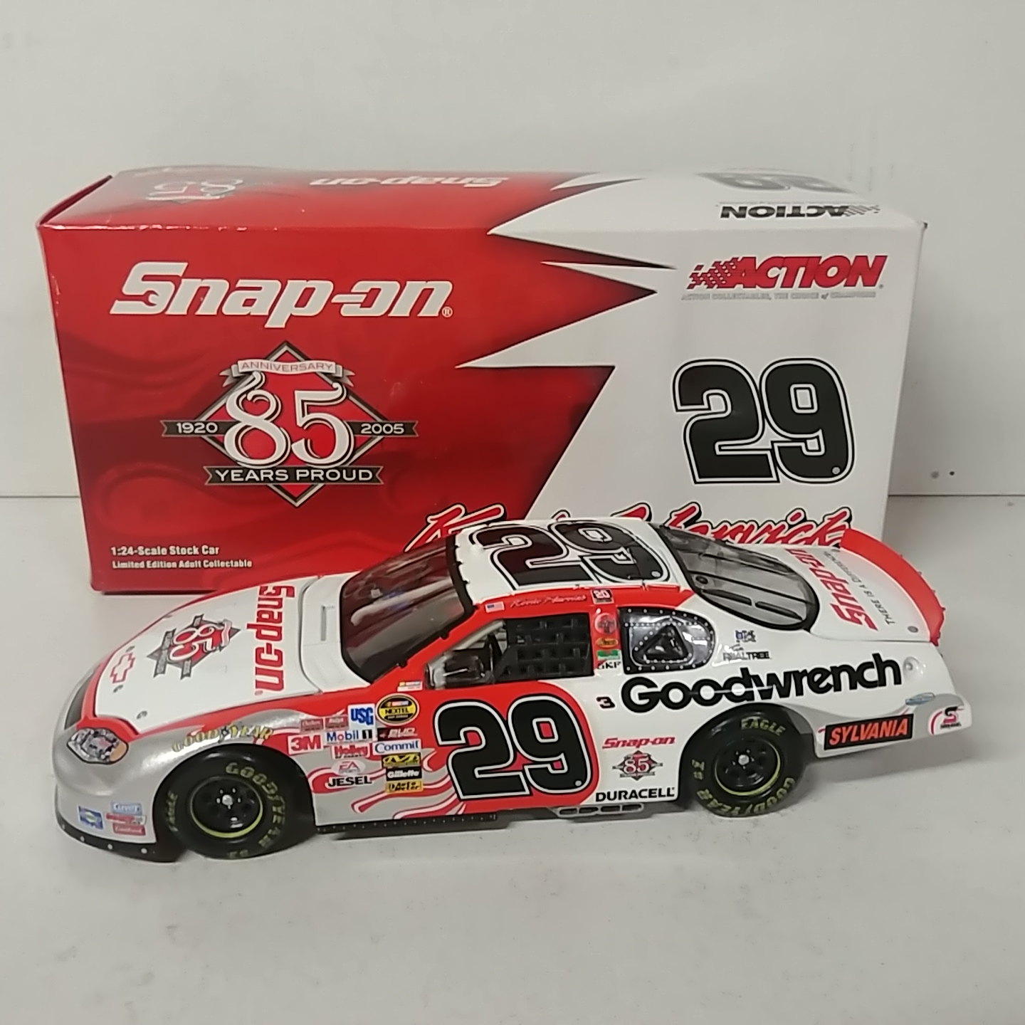 2005 Kevin Harvick 1/24th GM Goodwrench "Snap-On 85th Anniversay c/'w car