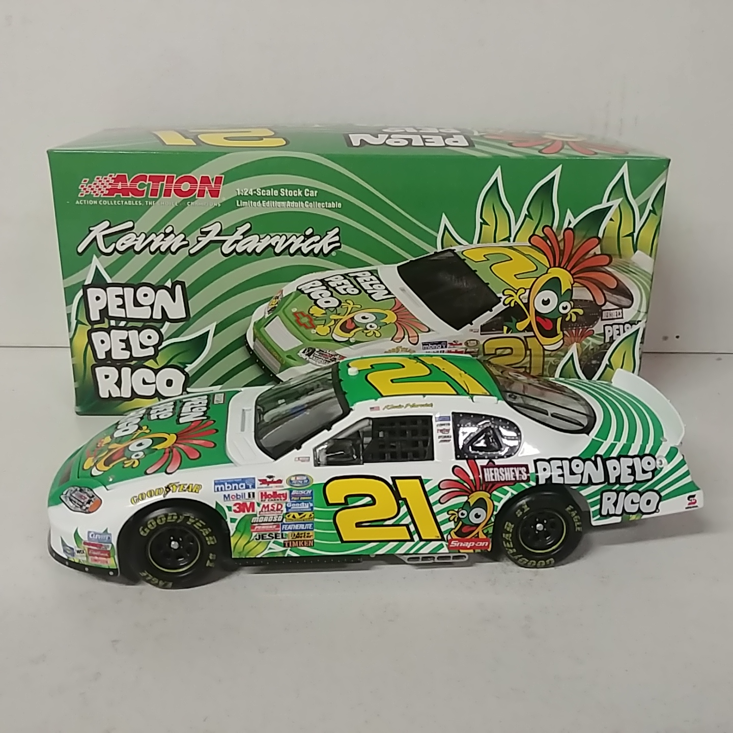 2005 Kevin Harvick 1/24th Hershey's "Pelon Pelo Rico"  Mexico City Busch Race c/w car