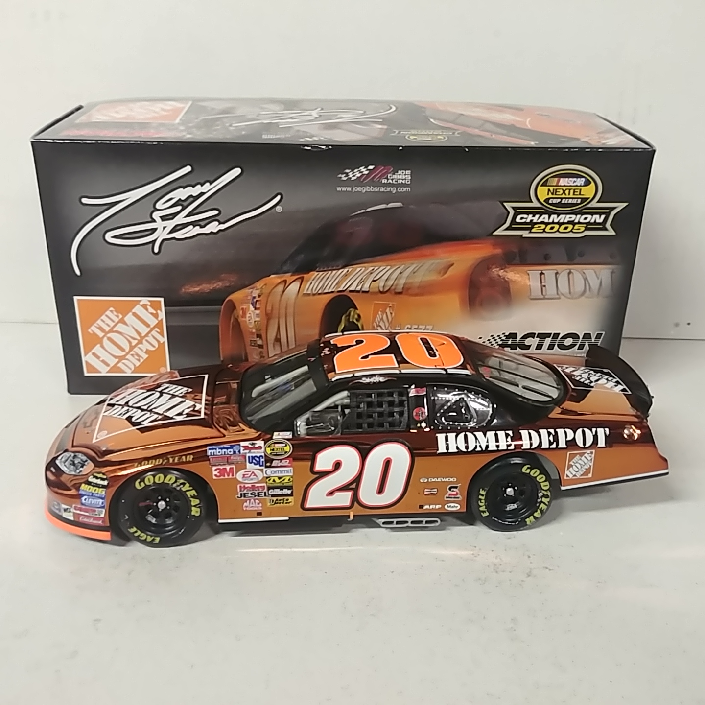 2005 Tony Stewart 1/24th Home Depot "2 Time NEXTEL Cup Champion" Color Chrome Monte Carlo