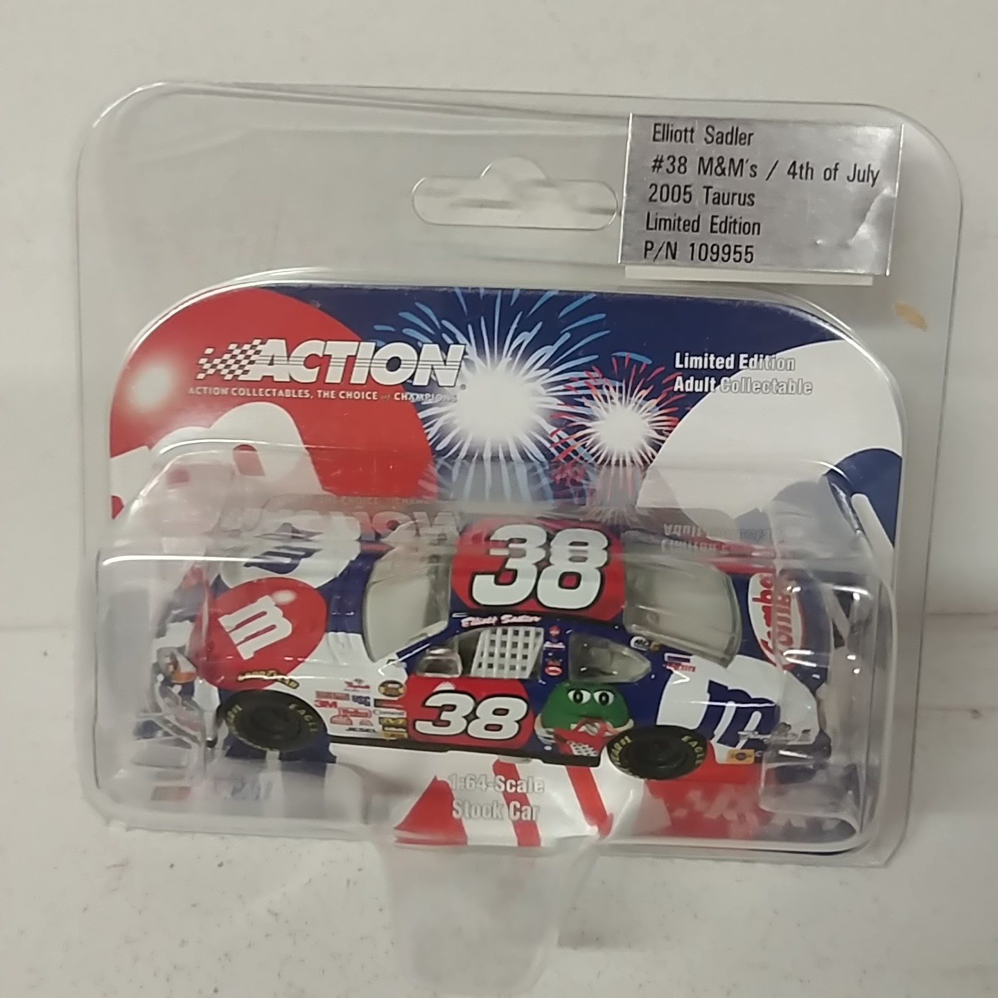 2005 Elliott Sadler 1/64th M&M's 4th of July AP car