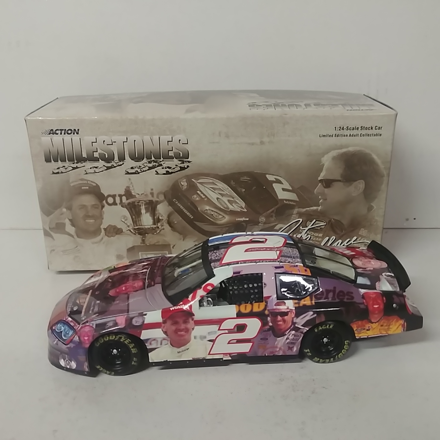 2005 Rusty Wallace 1/24th Milestones "Bristol 9X Winner" AP+car