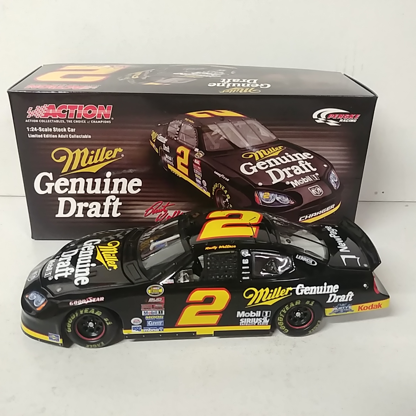2005 Rusty Wallace 1/24th Miller Genuine Draft "Retro" c/w car