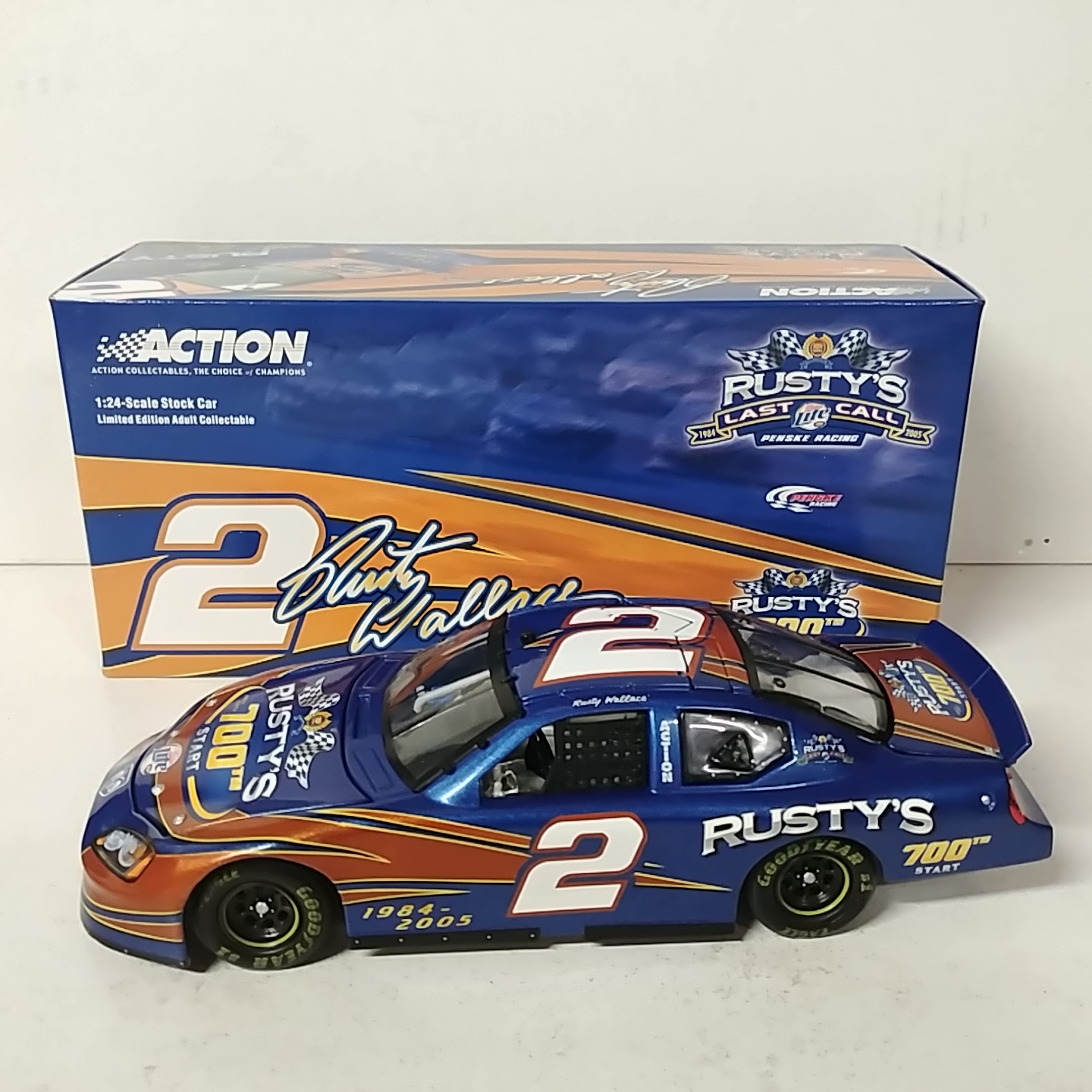 2005 Rusty Wallace 1/24th Miller Lite "700th Start" Fantasy c/w car