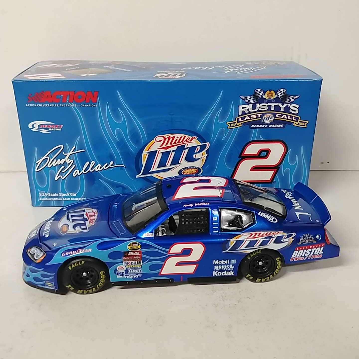 2005 Rusty Wallace 1/24th Miller Lite "Bristol Special" c/w car