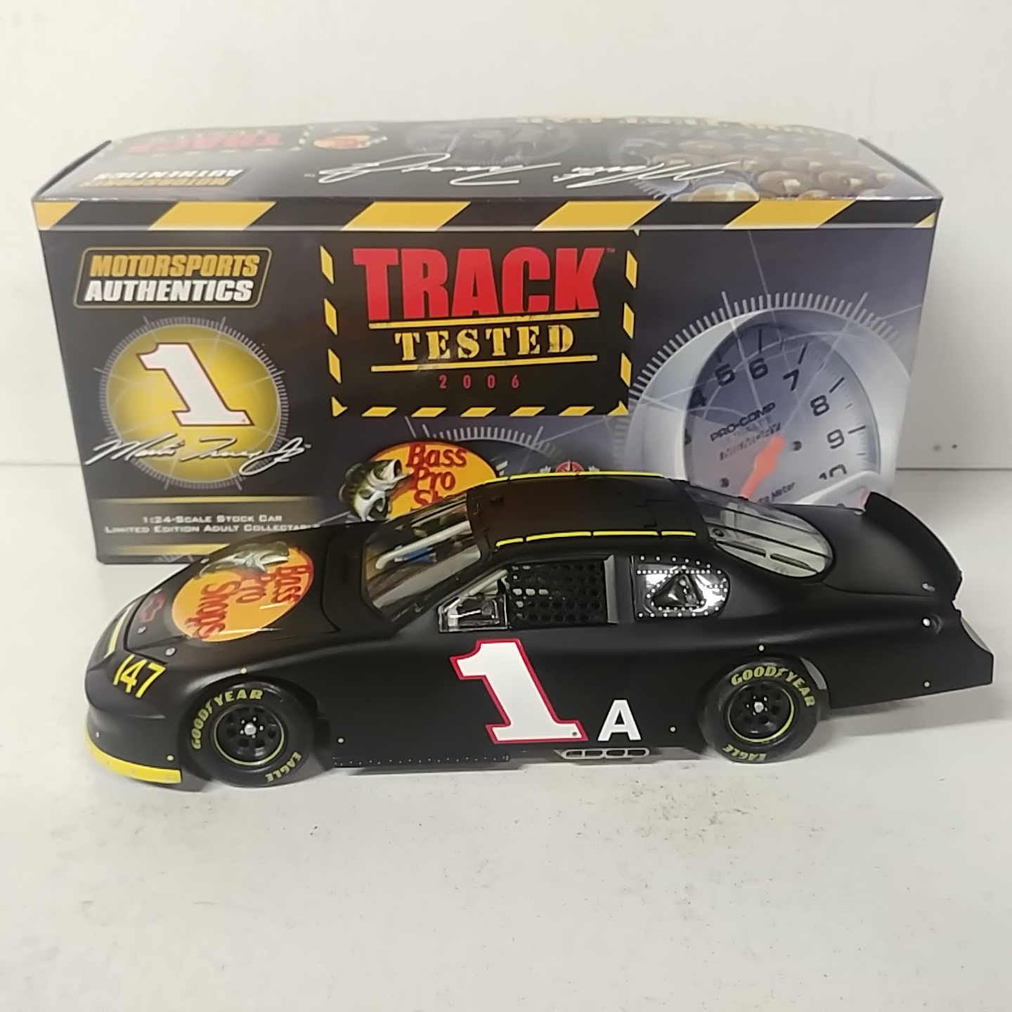 2006 Martin Truex Jr 1/24th Bass Pro Shops "Track Tested" c/w car