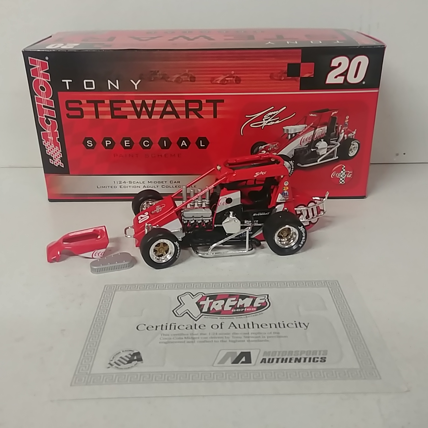 2006 Tony Stewart 1/24th Coca Cola "Chilli Bowl" midget