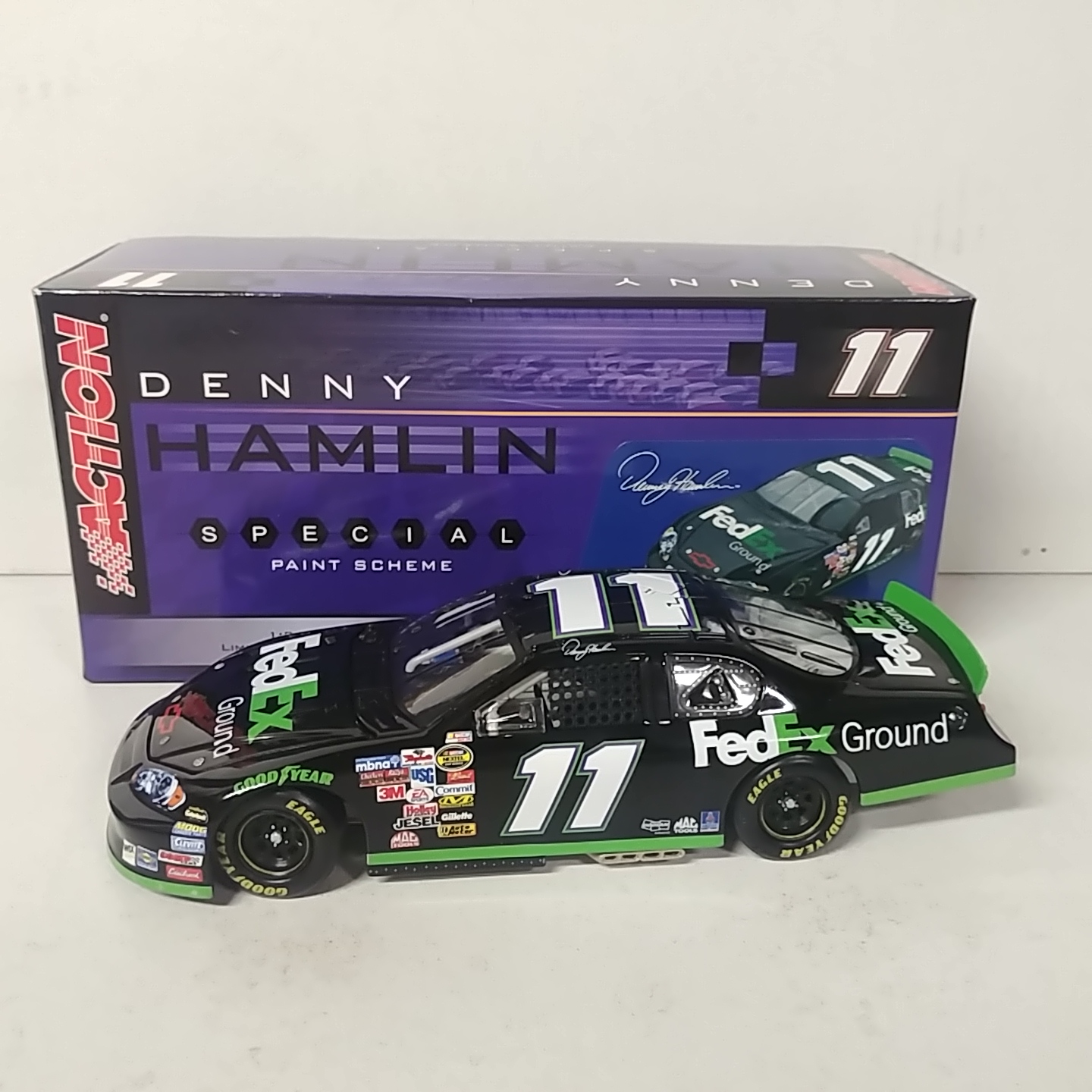 2006 Denny Hamlin 1/24th Fed Ex Ground Monte Carlo 