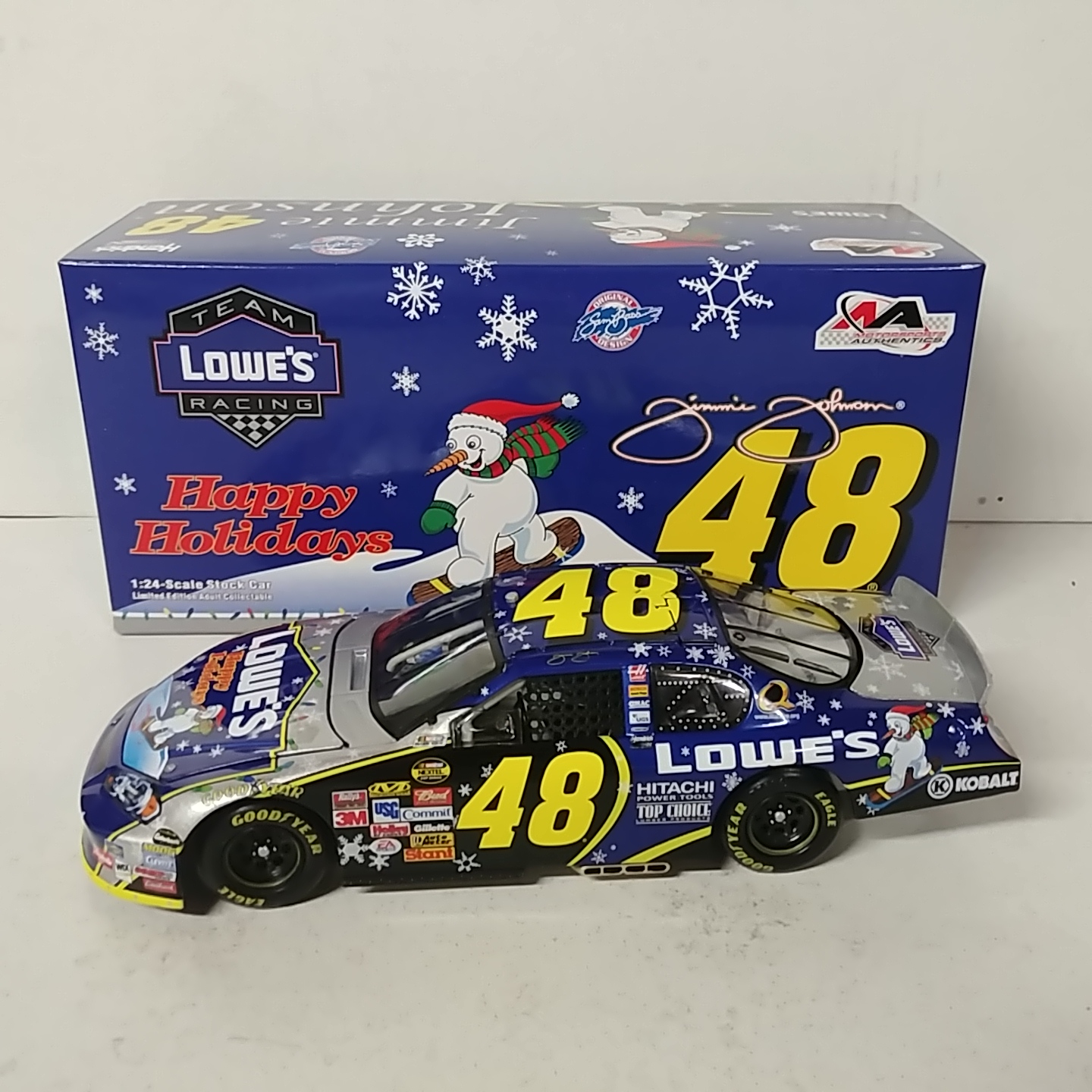 2006 Jimmie Johnson 1/24th Lowe's "Holiday" Fantasy c/w car