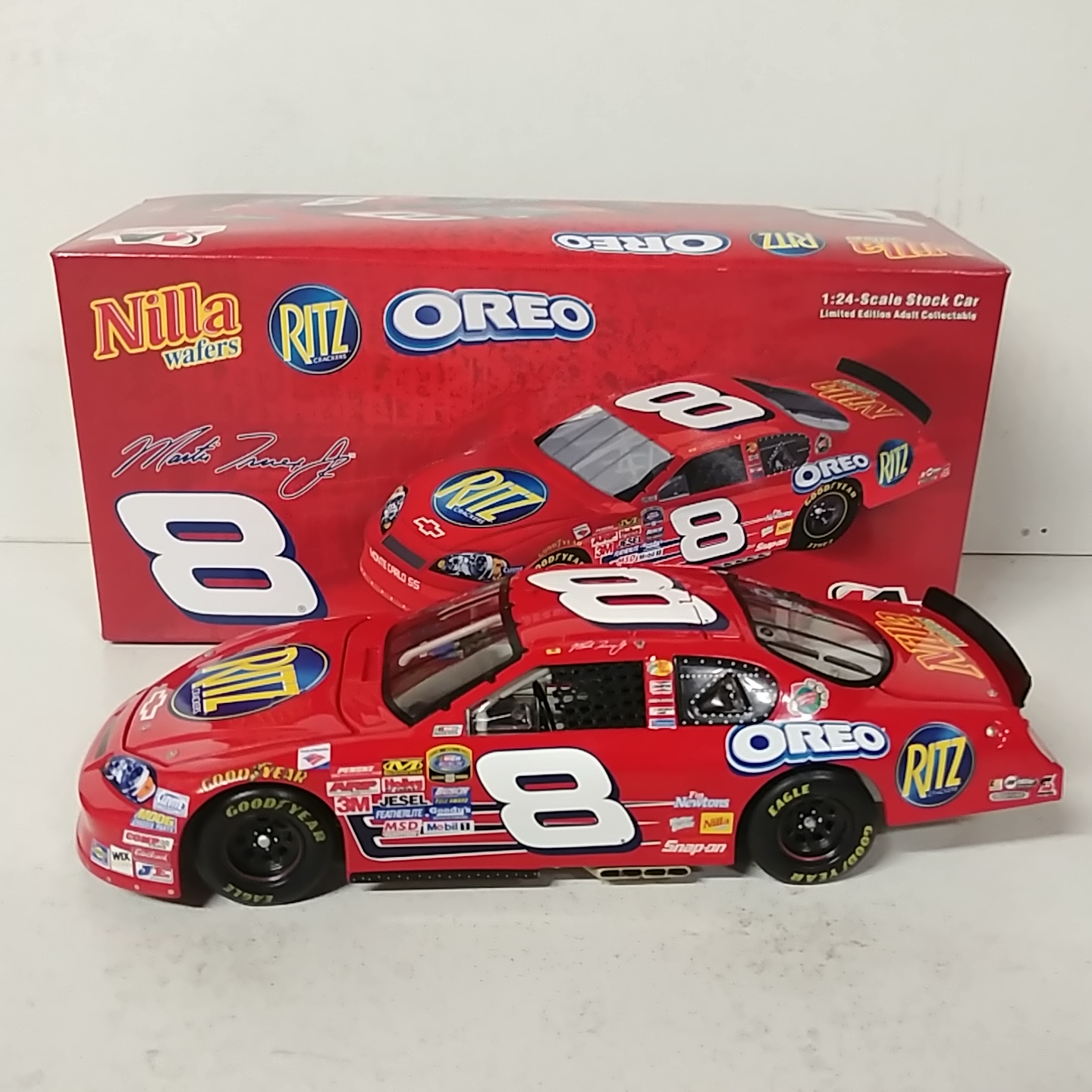 2006 Martin Truex Jr 1/24th Oreo/Ritz "Busch Series" Monte Carlo SS