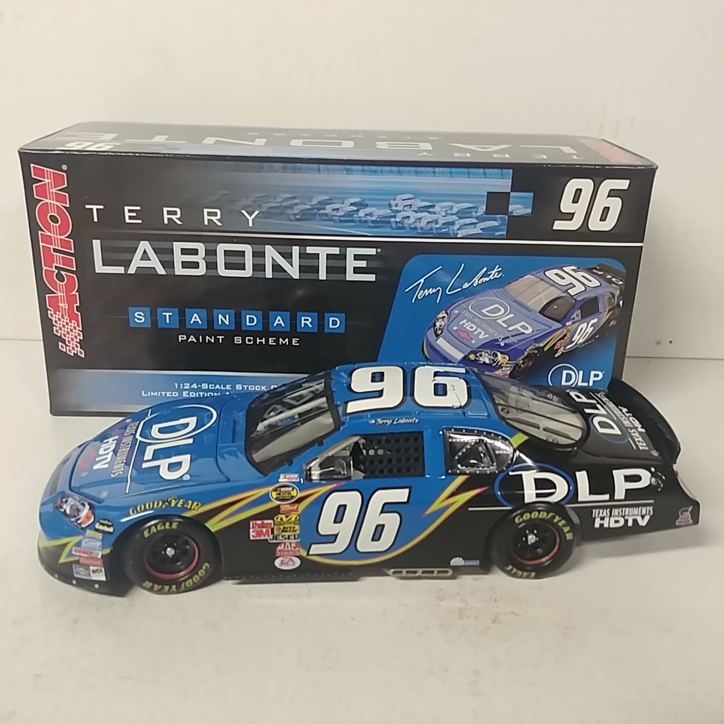 2006 Terry Labonte 1/24th Texas Instruments DLP HDTV Monte Carlo