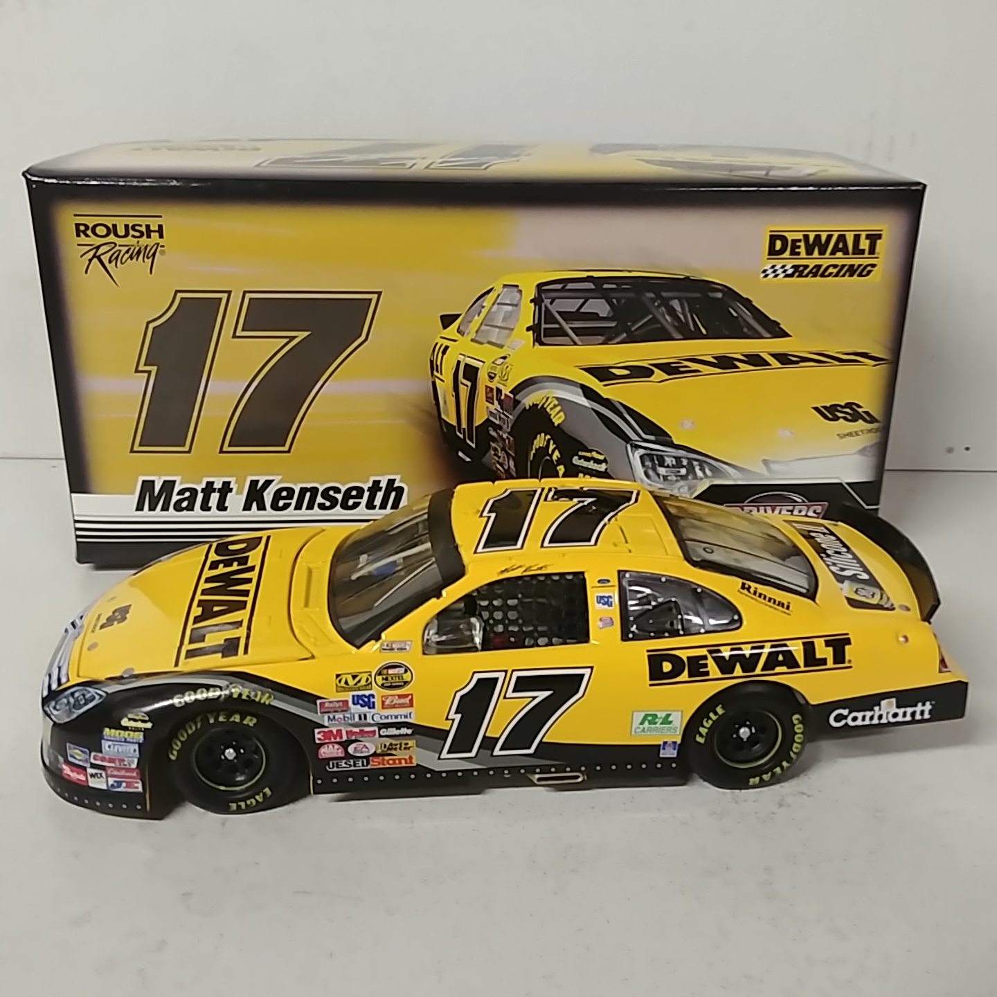 2007 Matt Kennseth 1/24th DeWALT Ford Fusion