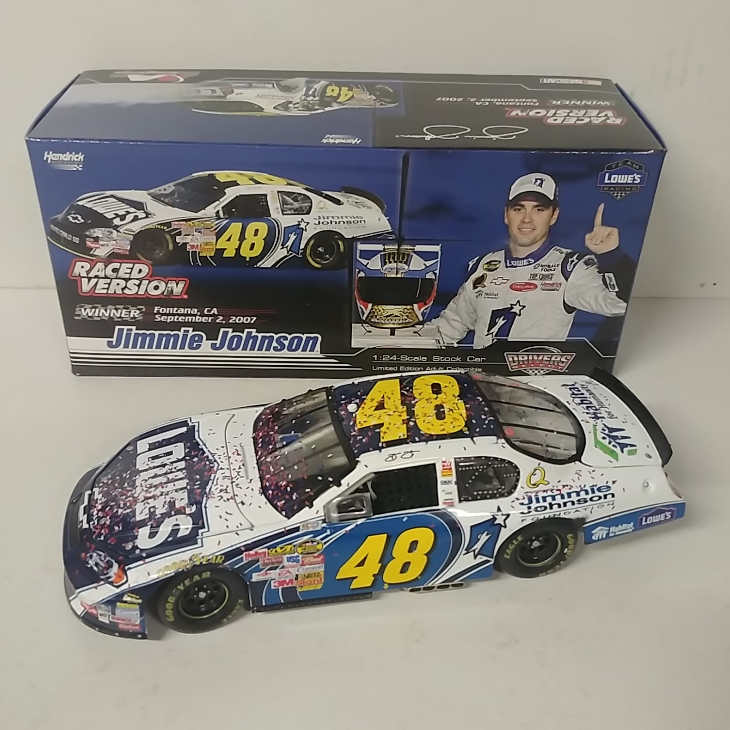 2007 Jimmie Johnson 1/24th Lowe's "Fontana Win" Monte Carlo SS