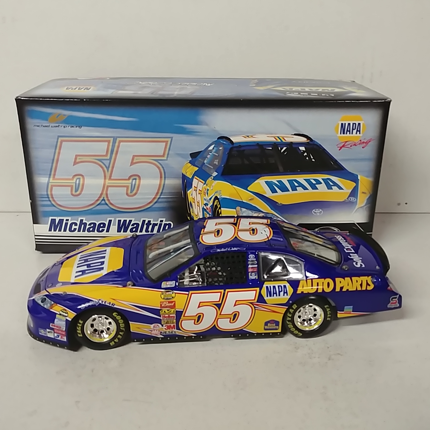 2007 Michael Waltrip 1/24th NAPA Toyota Camry