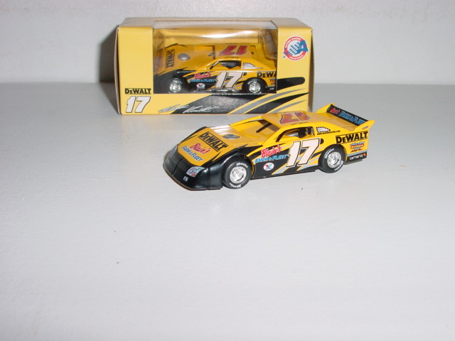 2008 Matt Kenseth 1/64th Dewalt Late Model Dirt car