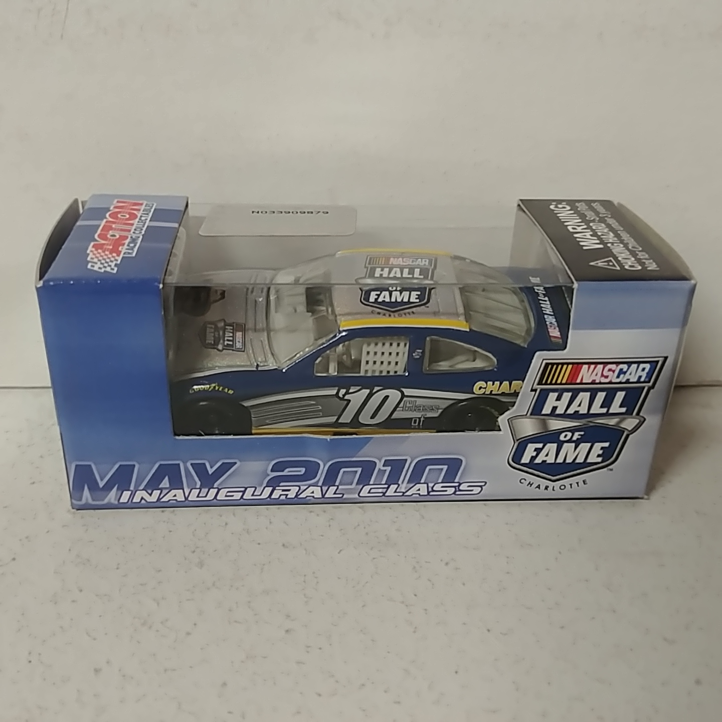 2010 Richard Petty 1/64th "NASCAR Hall Of Fame" Pitstop Series car