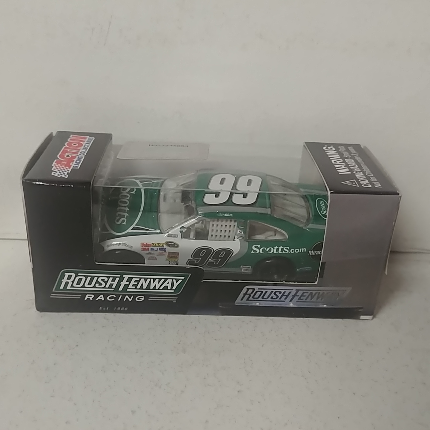 2010 Carl Edwards  1/64th Scotts Pitstop Series Fusion