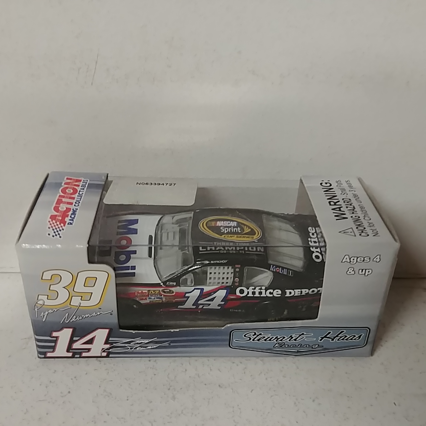 2011 Tony Stewart 1/64th Mobil1 "Sprint Cup Champion" Pitstop Series Impala