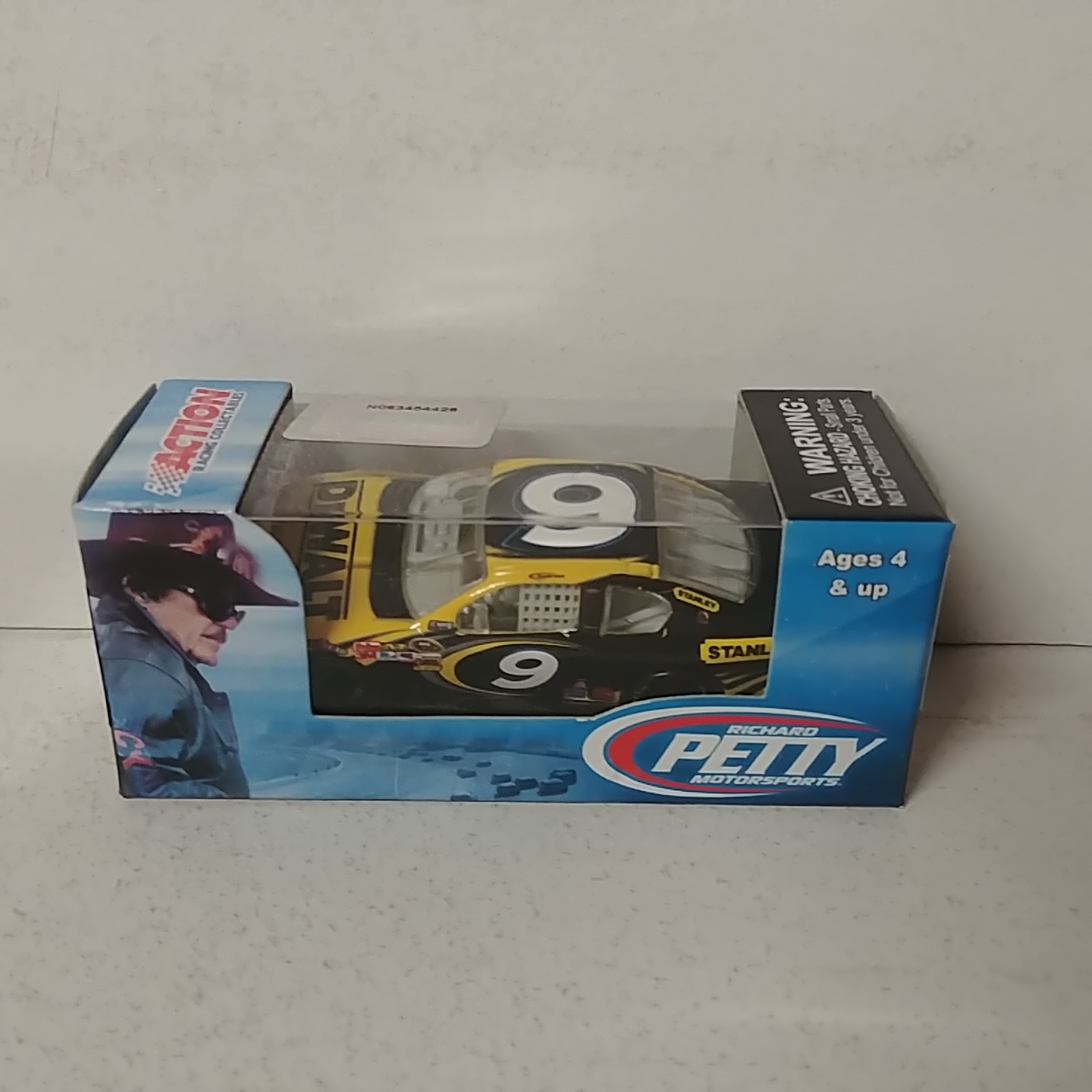 2012 Marcos Ambrose 1/64th DeWalt Pitstop Series Fusion