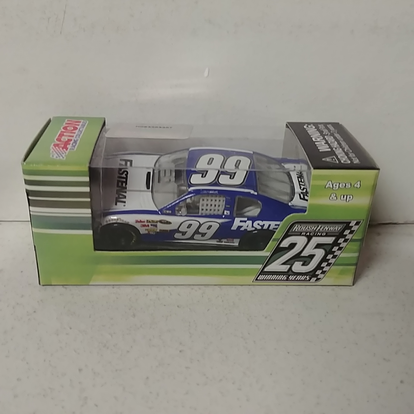 2012 Carl Edwards 1/64th Fastenal Pitstop Series Fusion