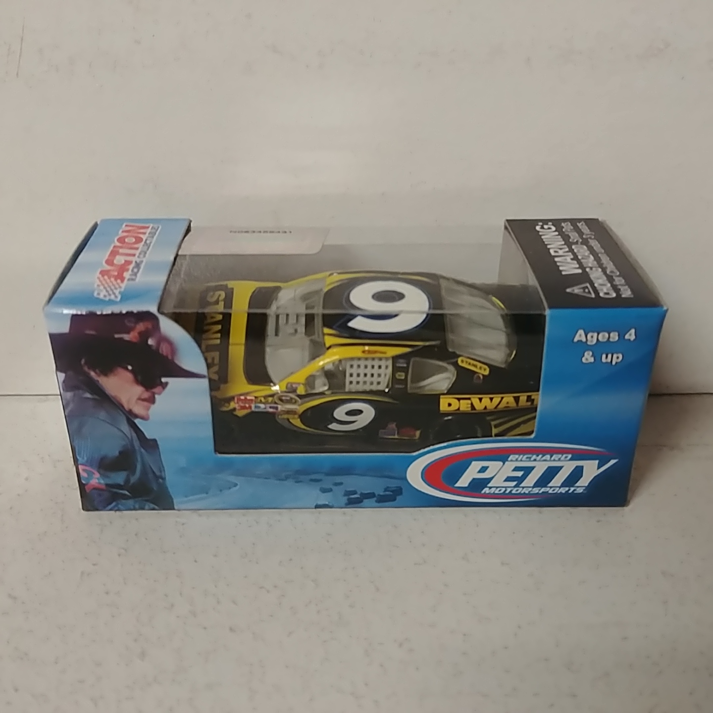 2012 Marcos Ambrose 1/64th Stanley Pitstop Series Fusion