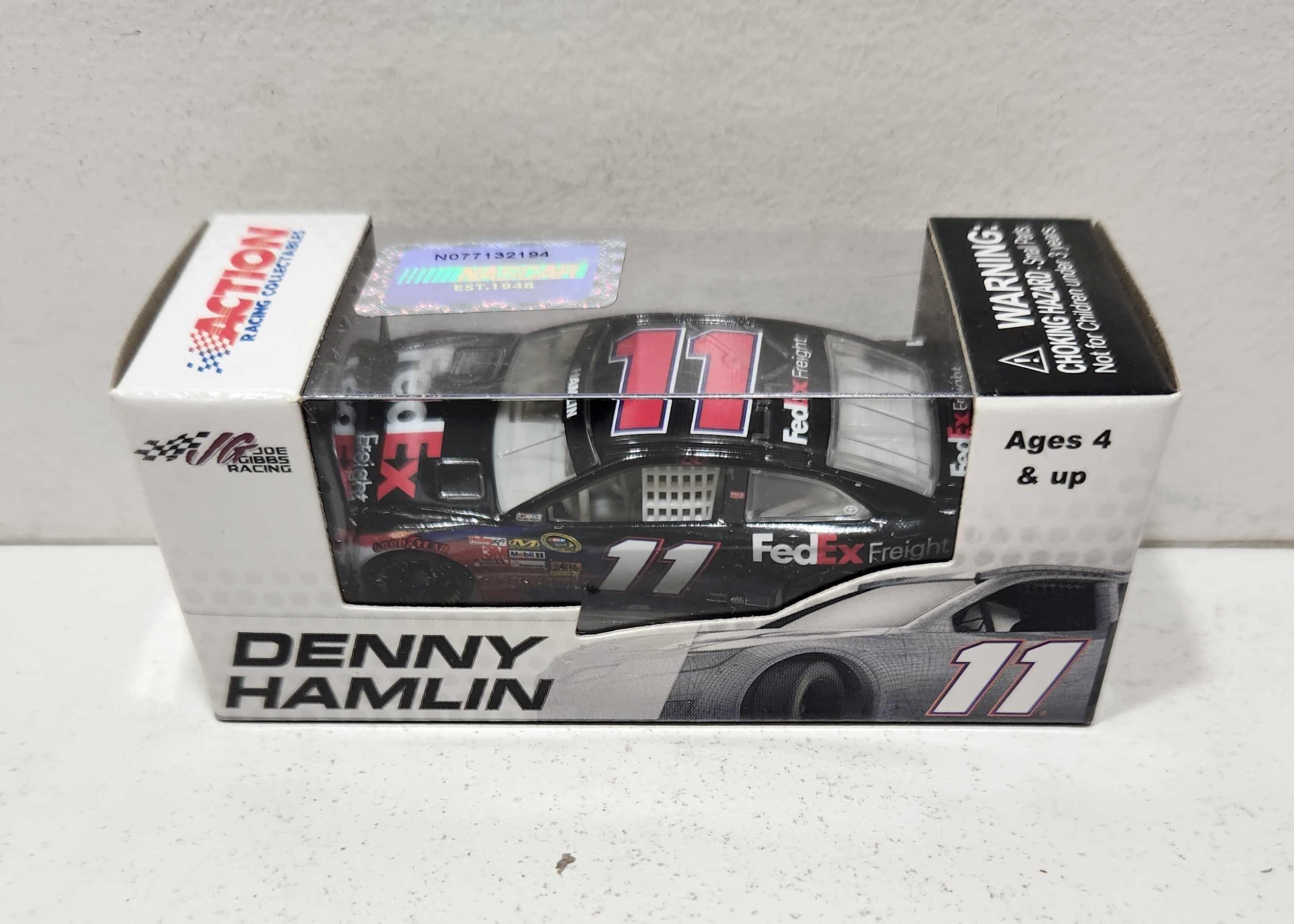 2013 Denny Hamlin 1/64th Fed Ex Freight Pitstop Series Camry