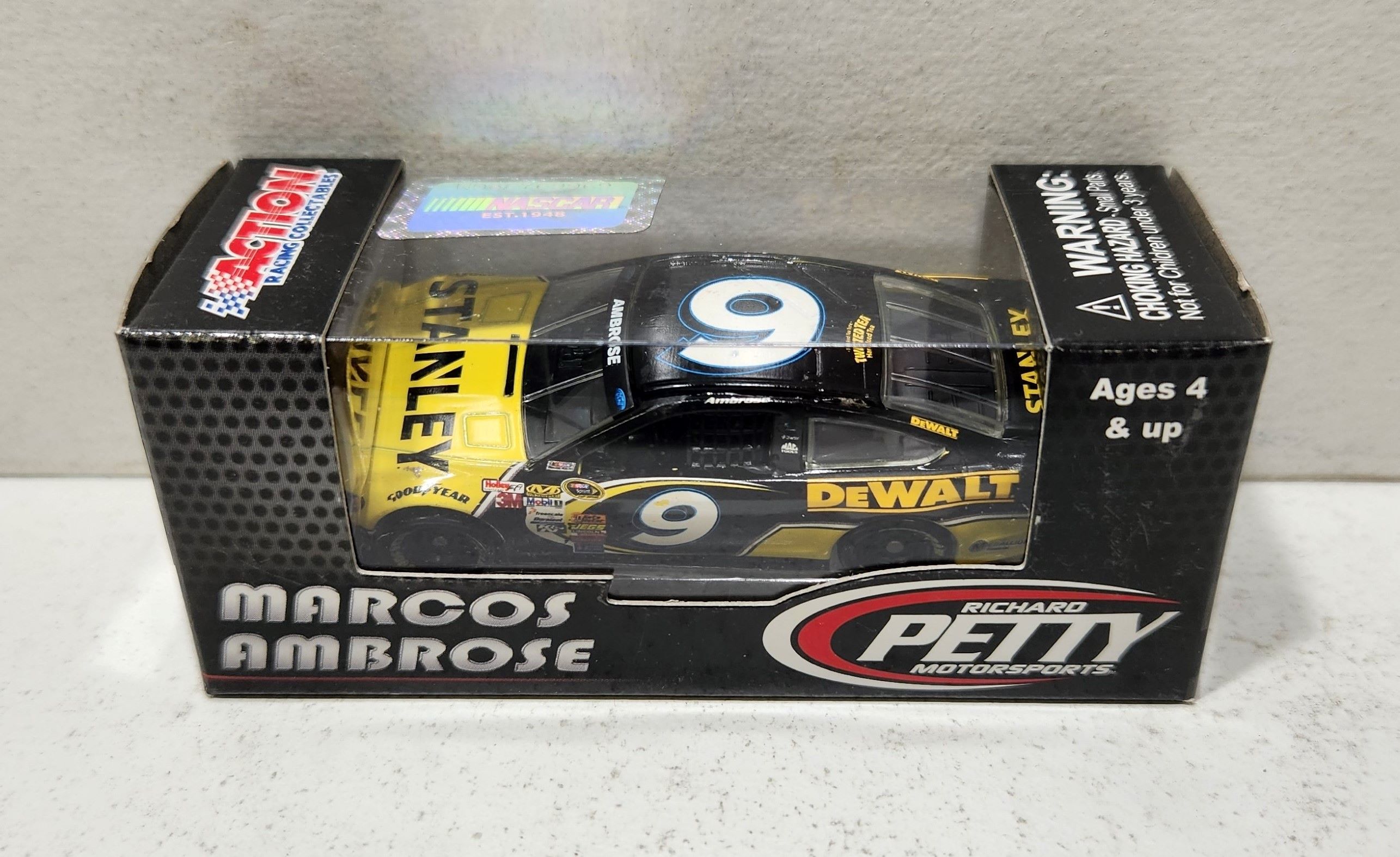 2014 Marcos Ambrose 1/64th Stanley Pitstop Series Fusion