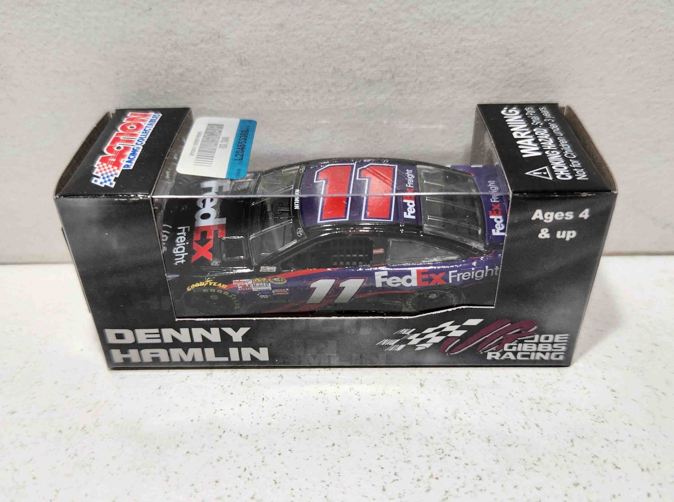 2015 Denny Hamlin 1/64th Fed Ex Freight Pitstop Series Camry