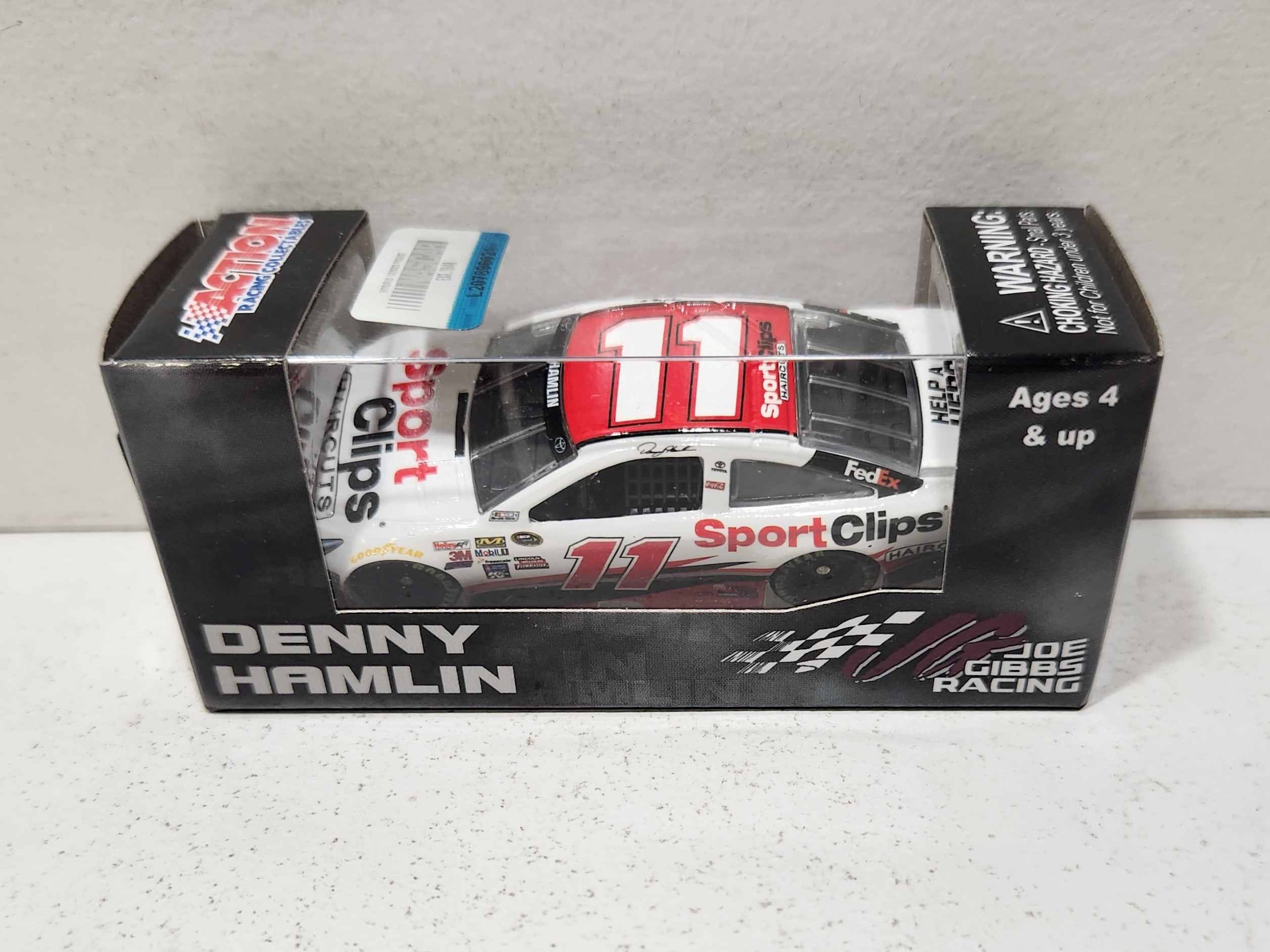 2015 Denny Hamlin 1/64th Sport Clips Pitstop Series Camry