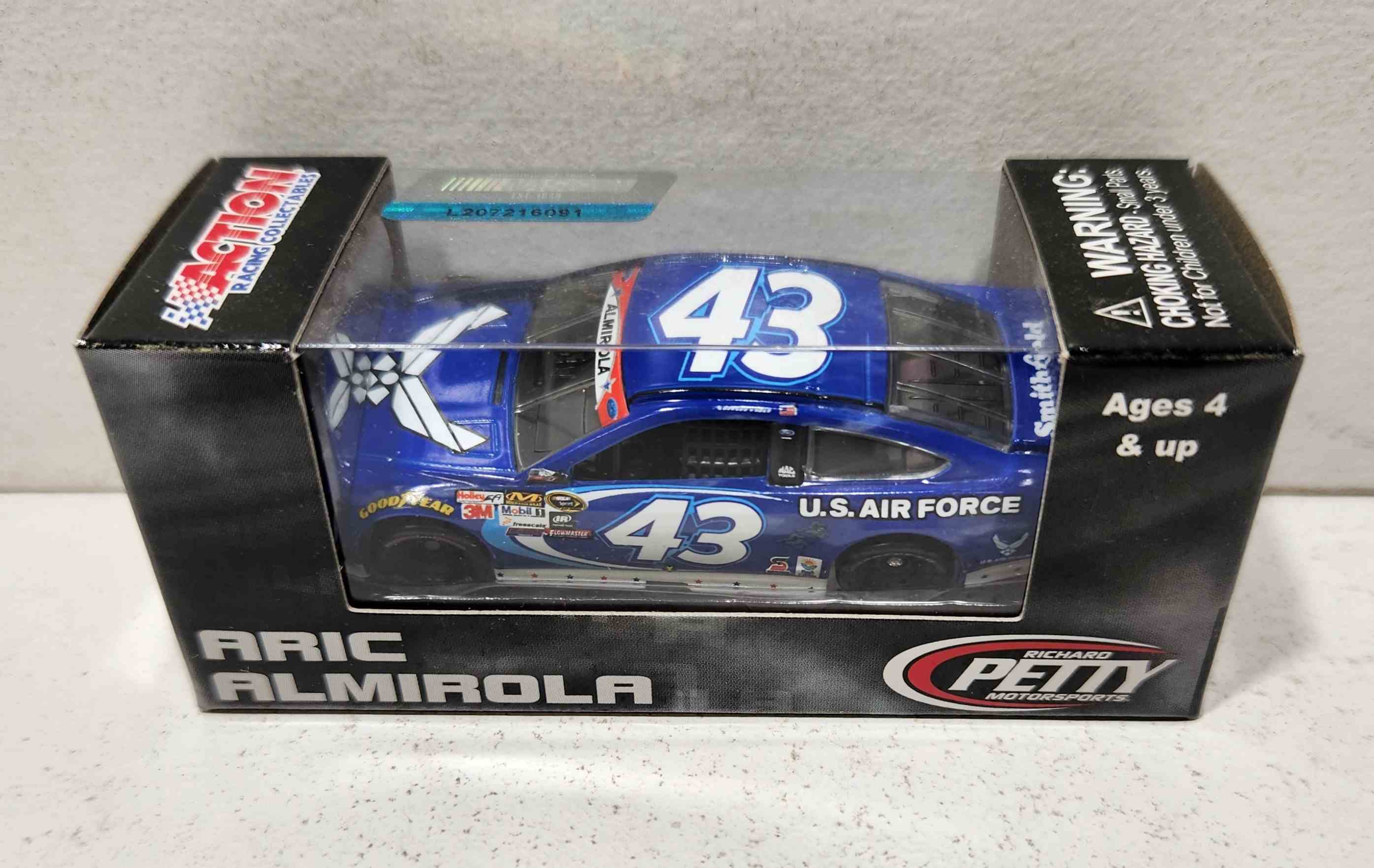 2015 Aric Almirola 1/64th US Air Force Pitstop Series Fusion