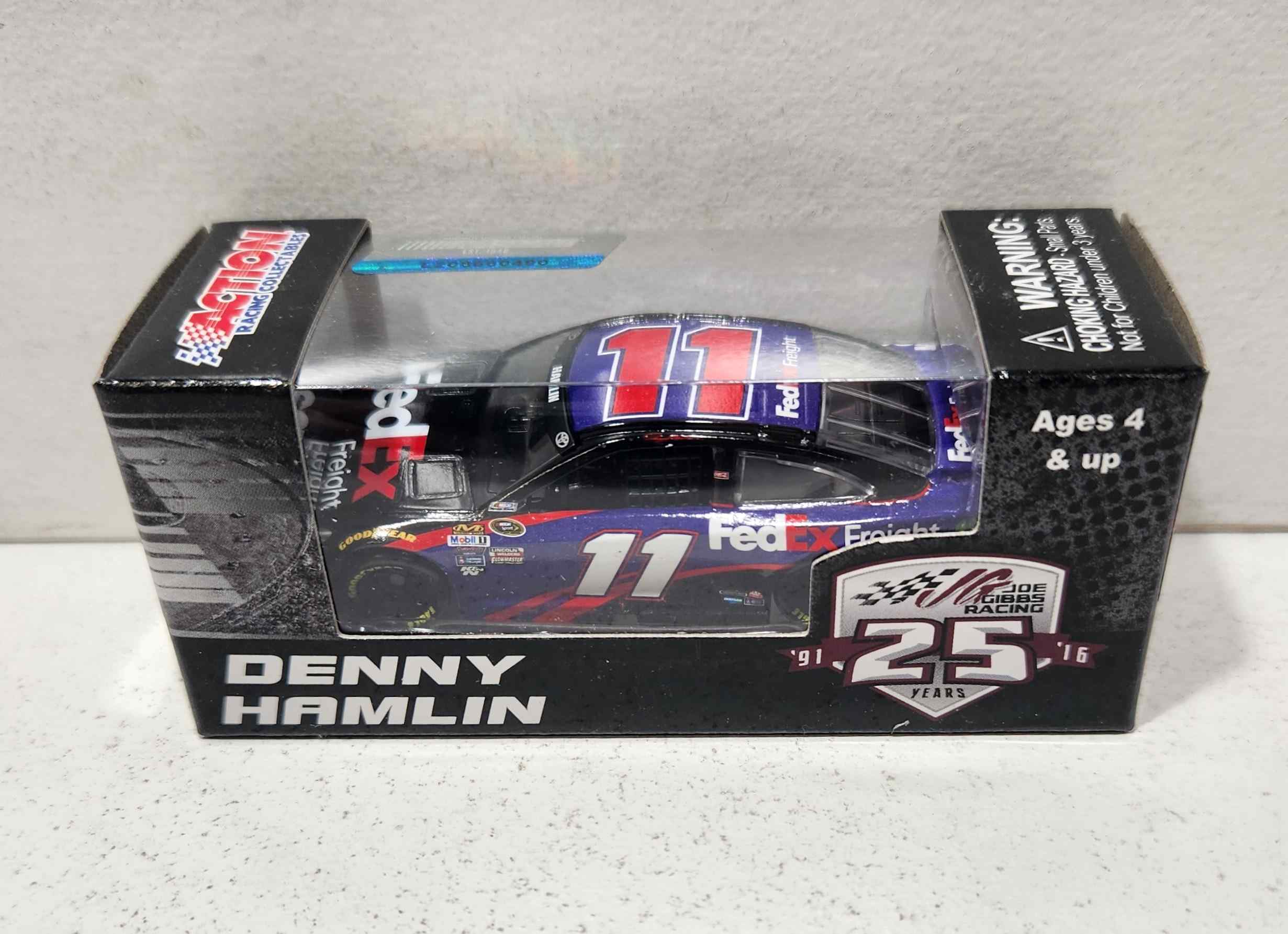 2016 Denny Hamlin 1/64th Fed Ex Freight Pitstop Series Camry