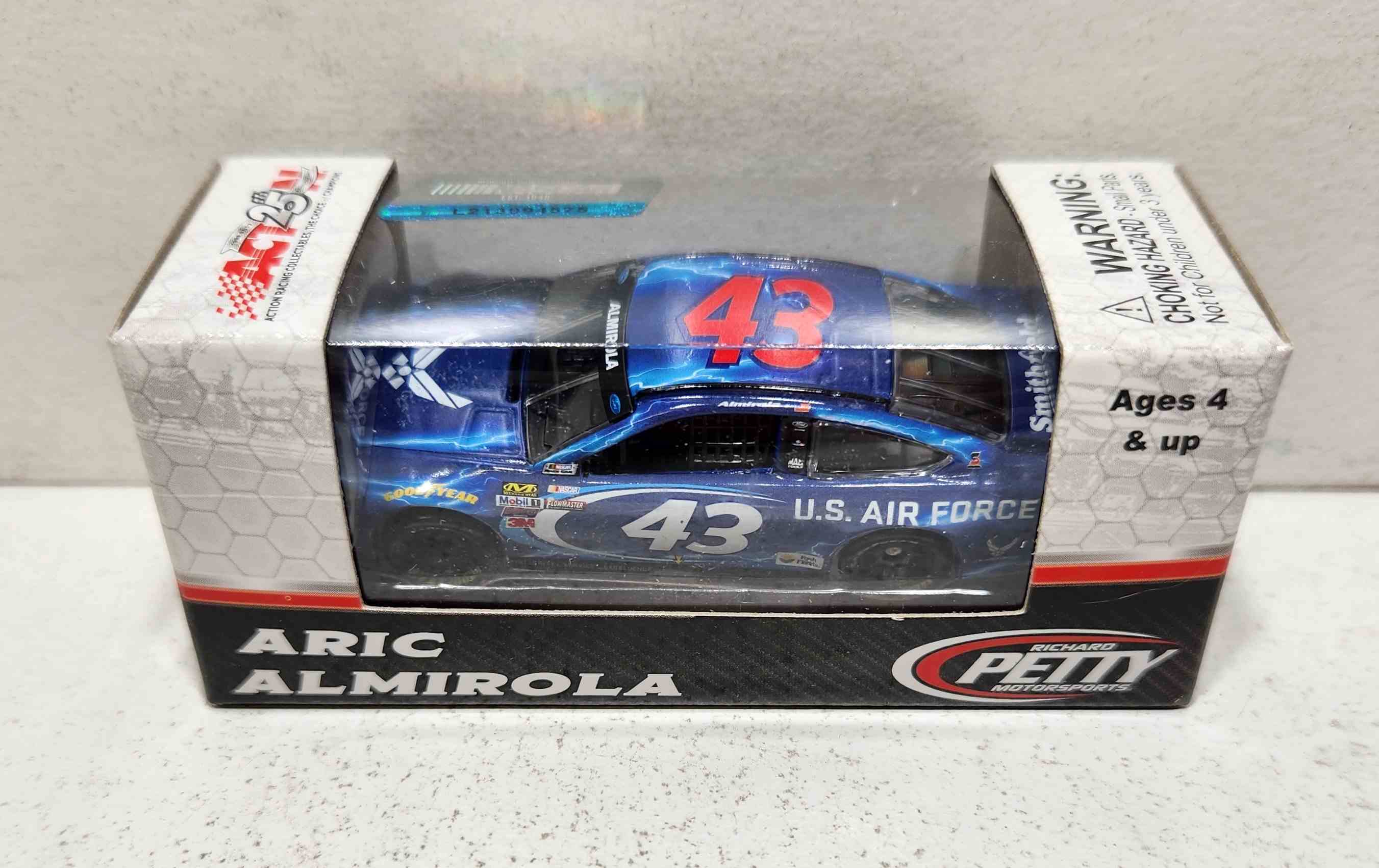 2017 Aric Almirola 1/64th US Air Force Pitstop Series Fusion