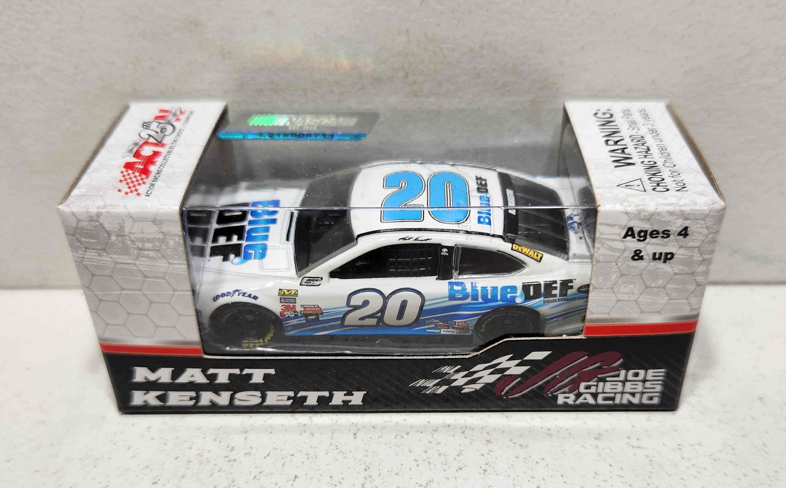 2017 Matt Kenseth 1/64th Blue DEF Pitstop Series Camry