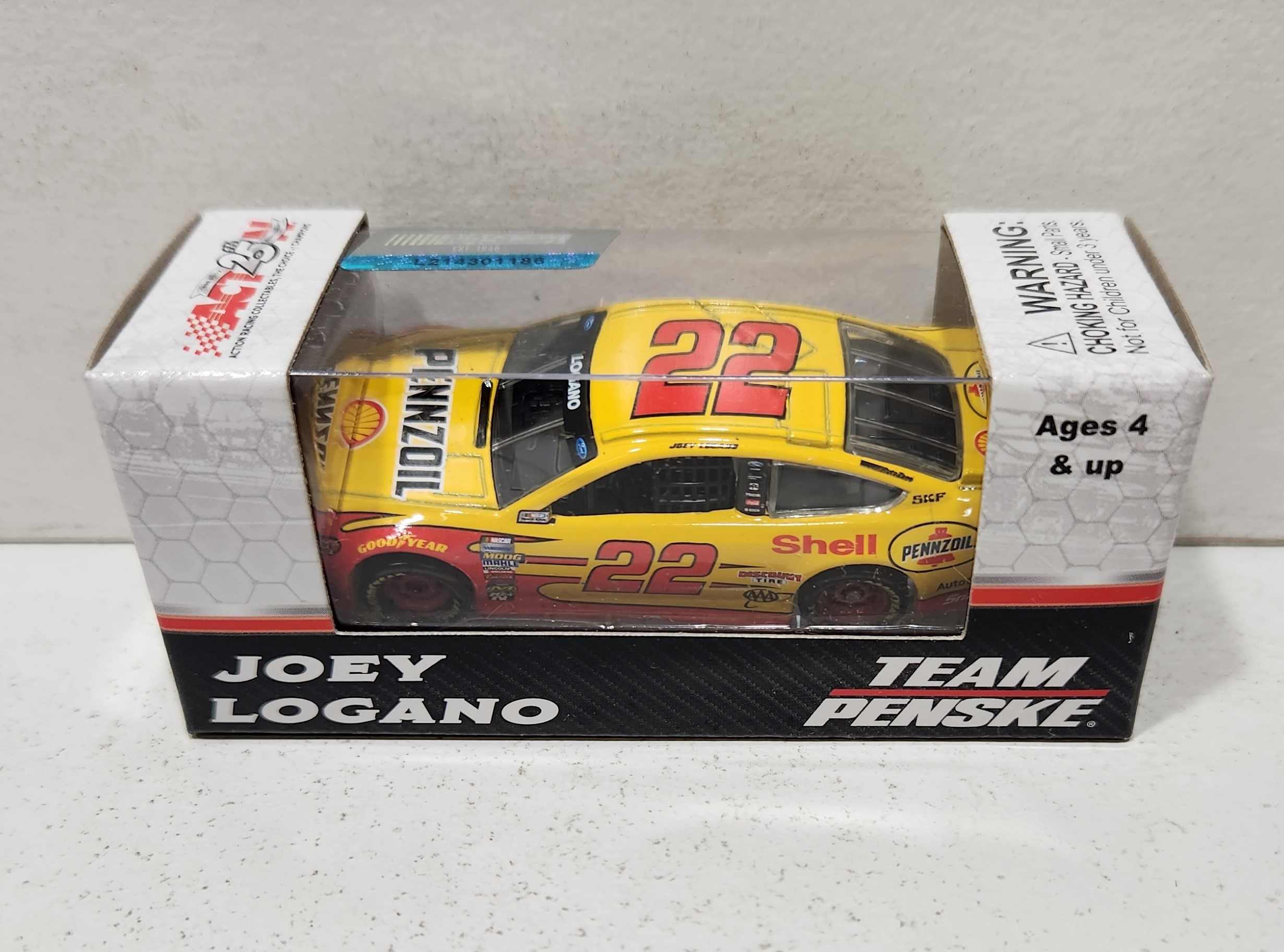 2017 Joey Logano 1/64th Shell/Pennzoil Pitstop Series Fusion