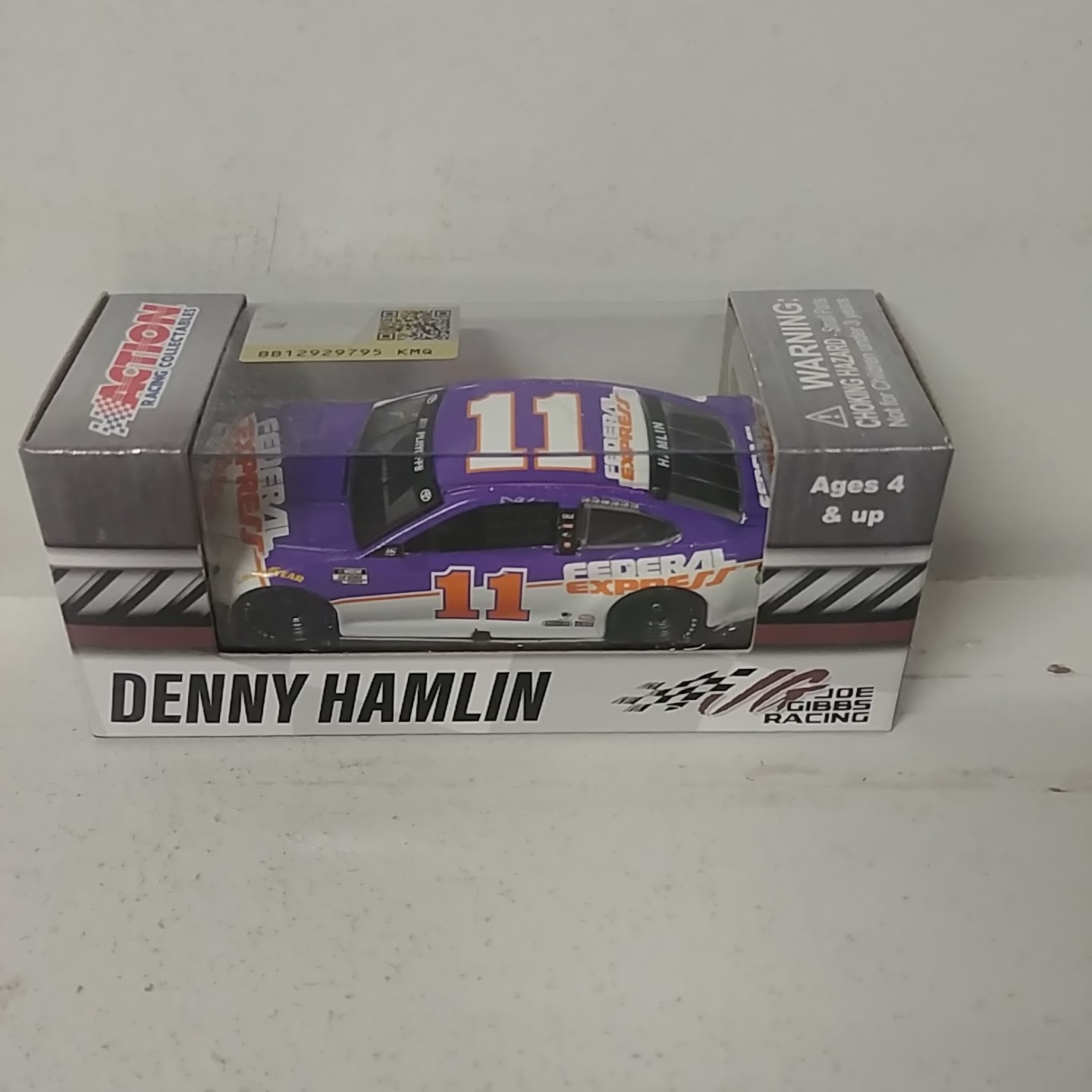 Denny Hamlin Signed 2017 NASCAR #11 FedEx Ground - 1:24 Premium Action Diecast Car (PA COA-690862