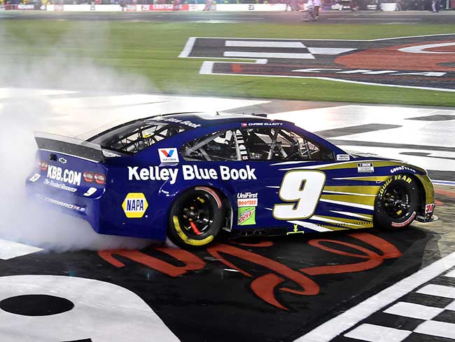 2020 Chase Elliott 1/24th Kelley Blue Book "Charlotte Win" Elite Camaro