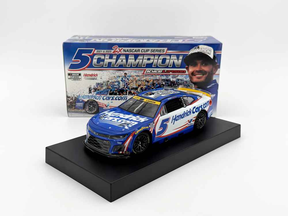 2025 Kyle Larson 1/24th HendrickCars.com "Nascar Cup Series Champion" hood open Chevrolet