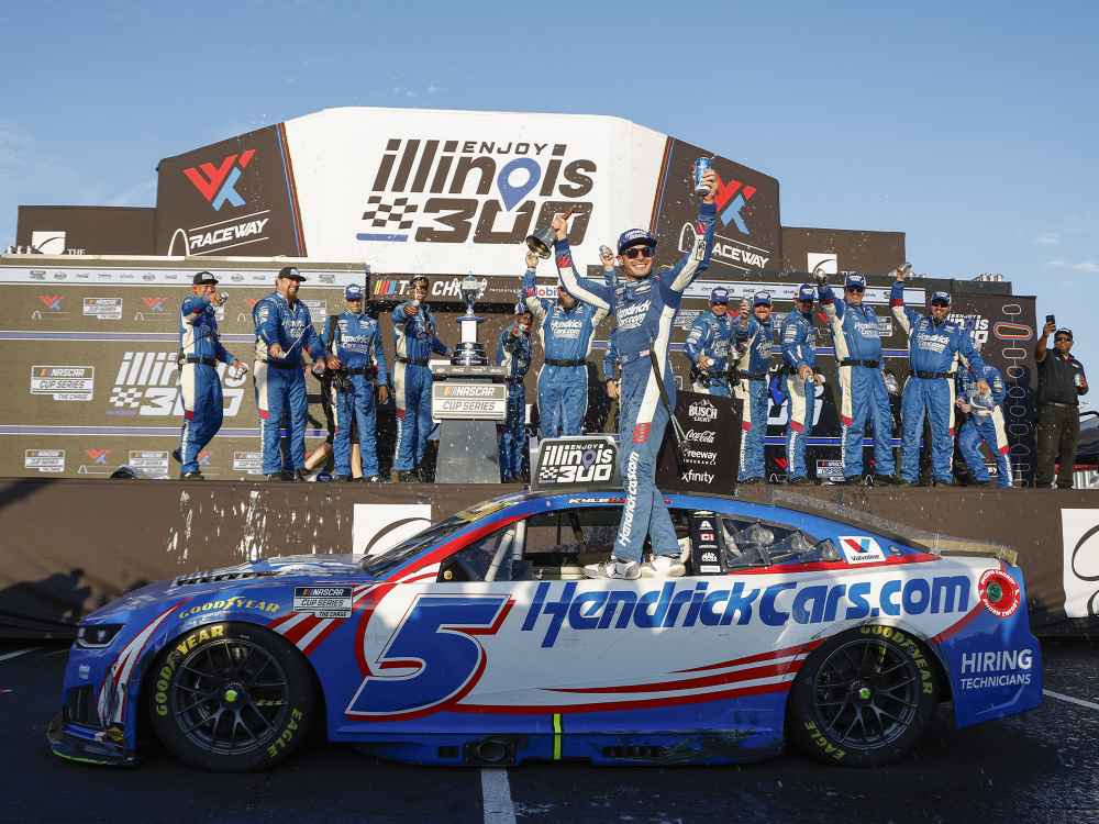2026 Kyle Larson 1/24th HendrickCars.com "Gateway Win" hood open Chevrolet