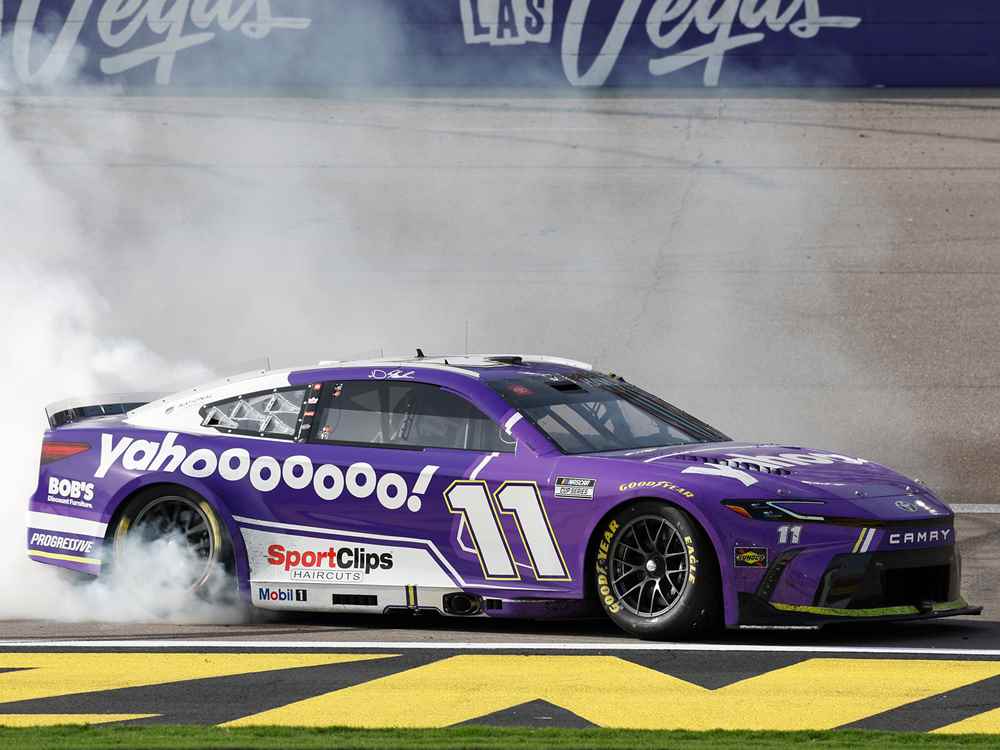 2026 Denny Hamlin 1/64th Yahoo "Las Vegas Win" Toyota