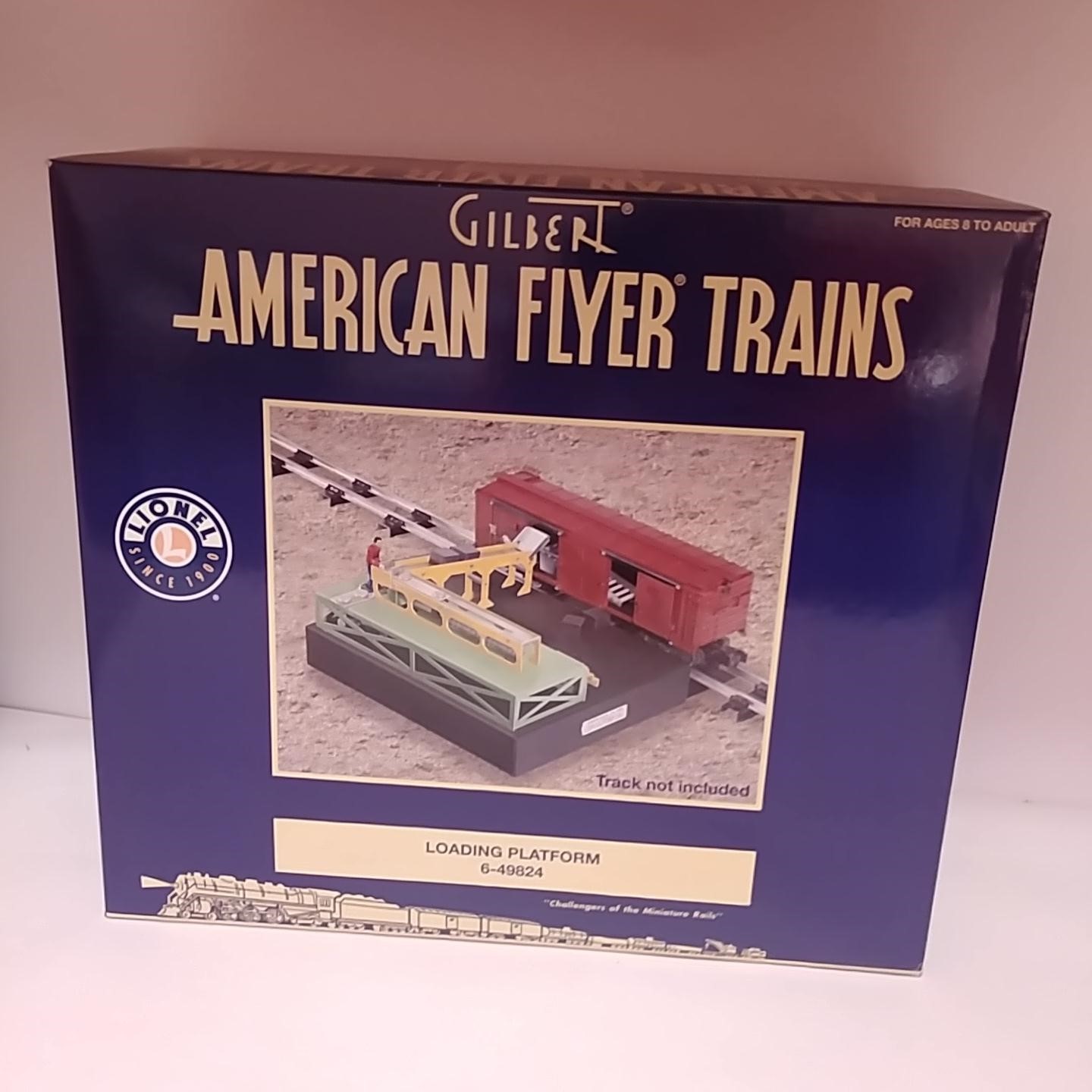 2005 American Flyer 6-49824 "770 Loading Platform" with operating Boxcar