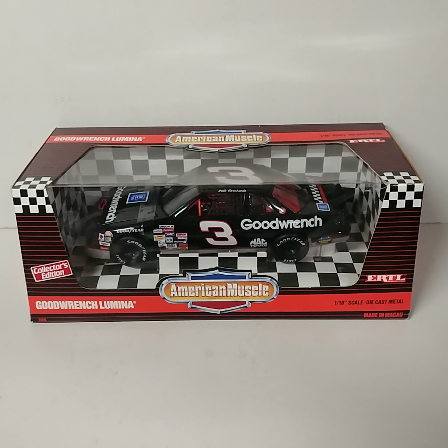 1992 Dale Earnhardt 1/18th GM Goodwrench Lumina