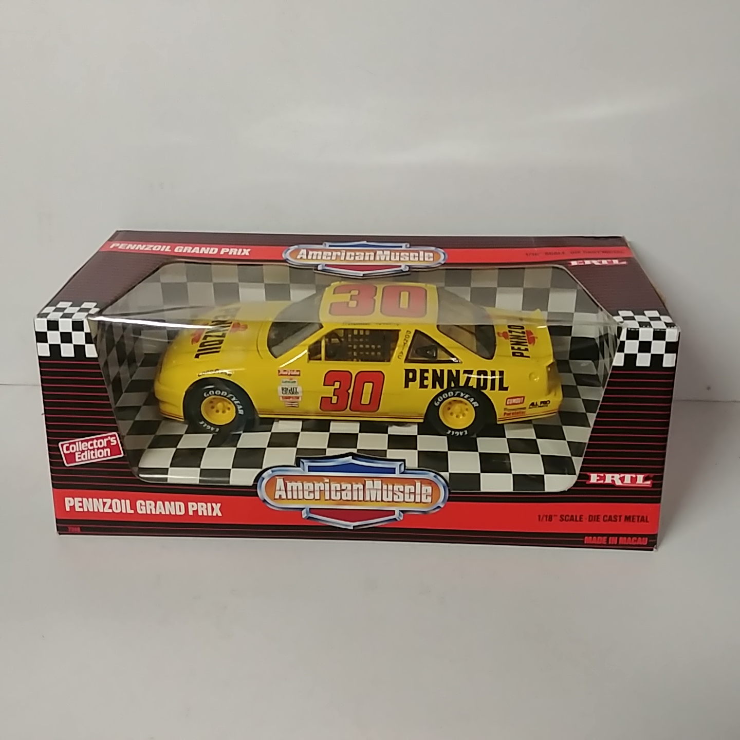 1992 Michael Waltrip 1/18th Pennzoil Grand Prix