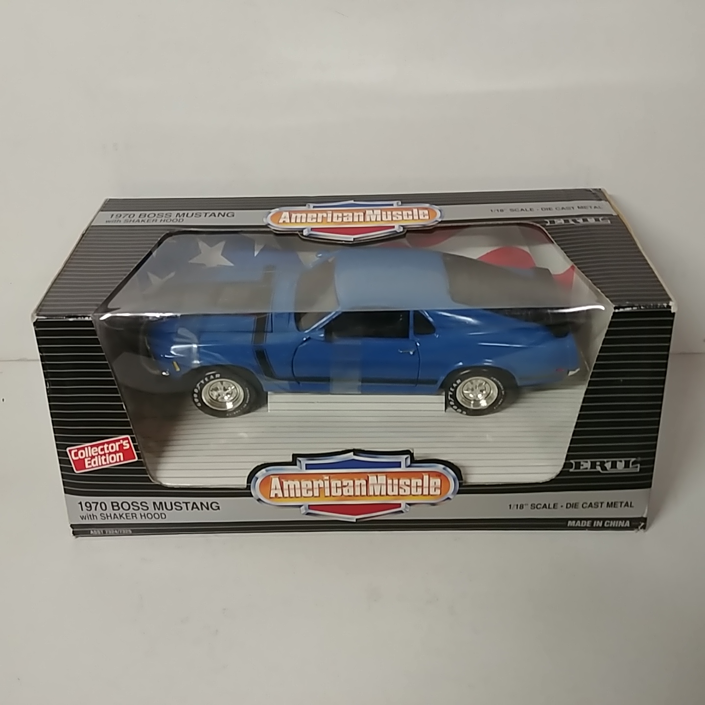 1970 Ford 1/18th Boss Mustang with Shaker Hood Blue