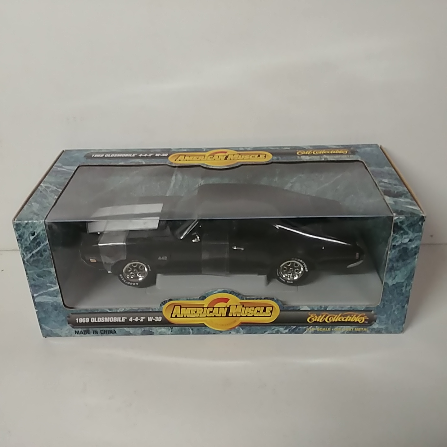 1969 Oldsmobile 1/18th 442 W30 Black