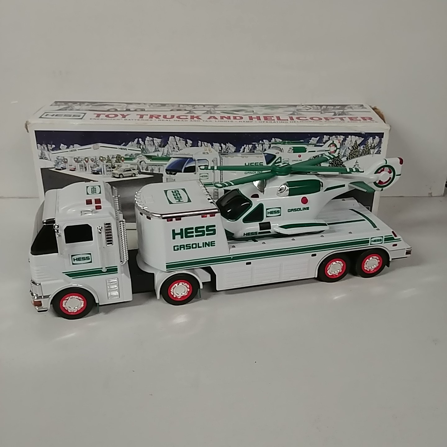 2006 Hess Truck with Helicopter