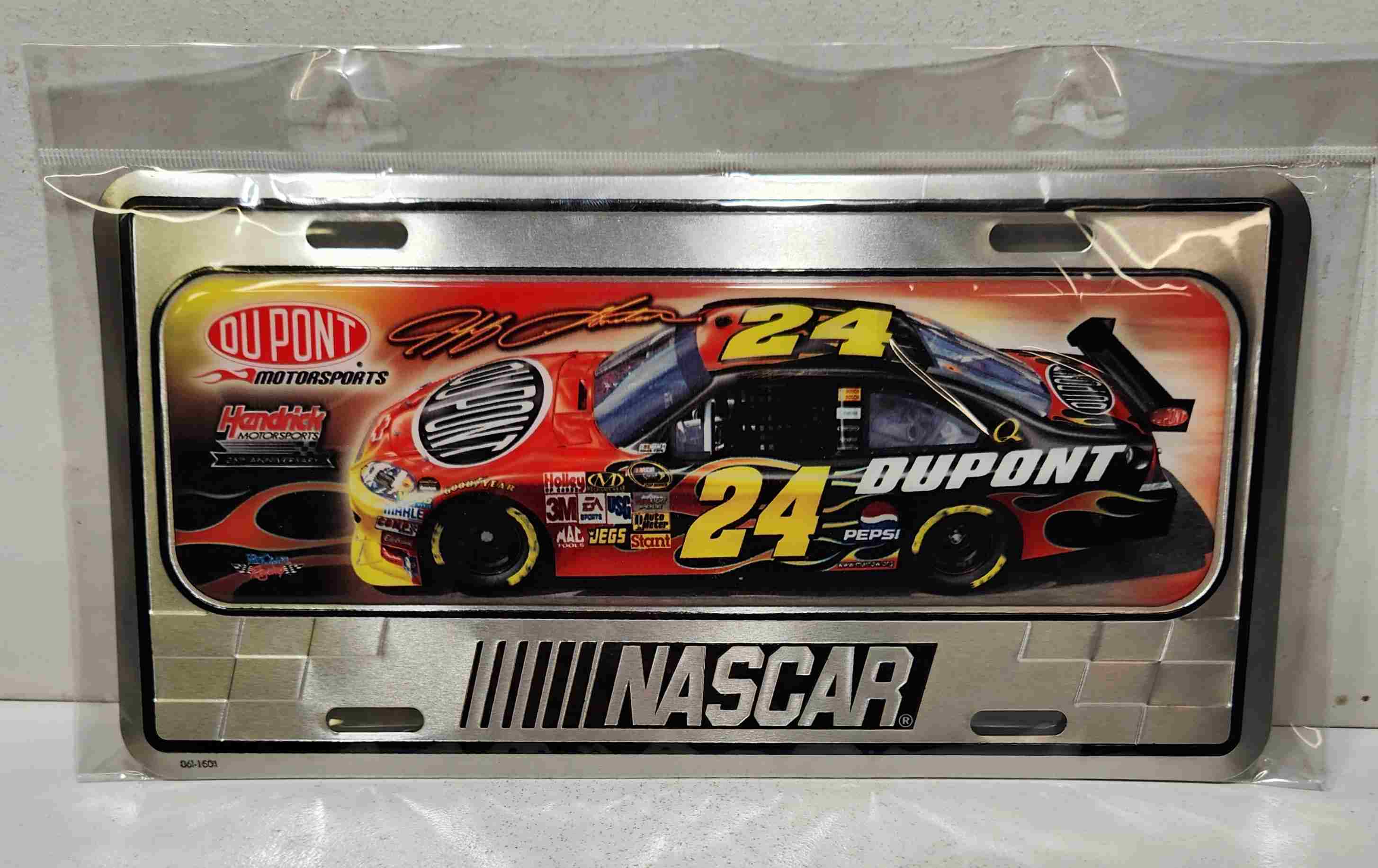 2009 Jeff Gordon Dupont Metal License Plate by Wincraft