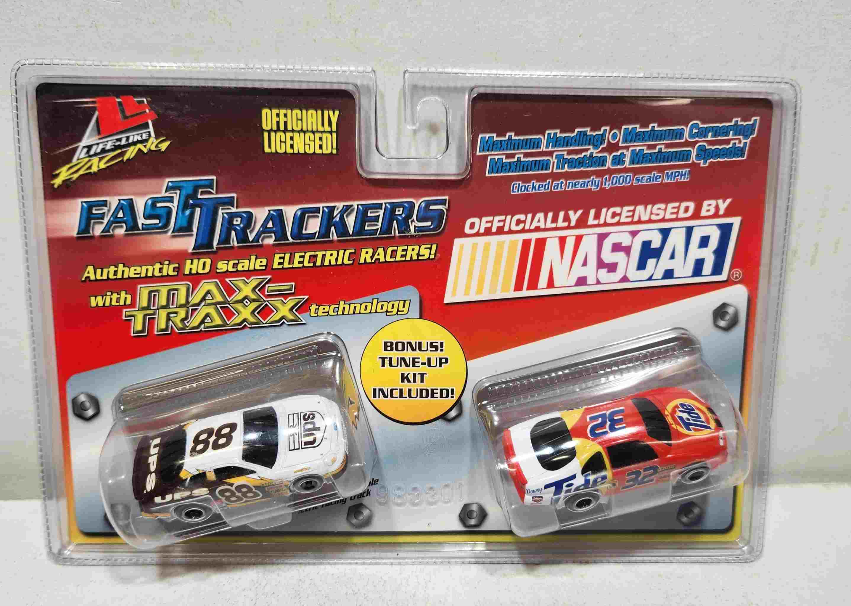 2003 Tide and UPS 1/64th two pack slot cars