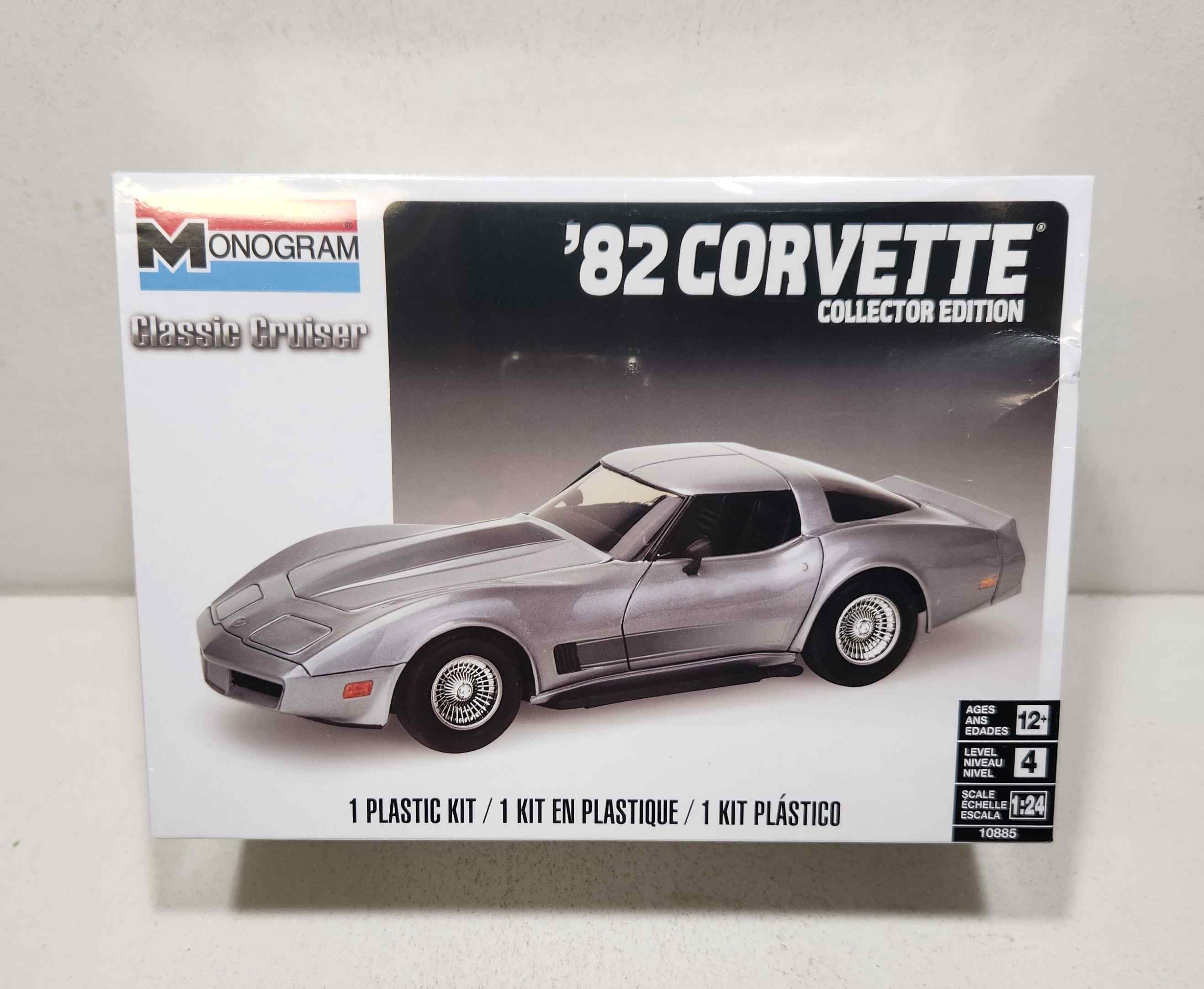 1982 Chevrolet 1/25th Corvett model kit